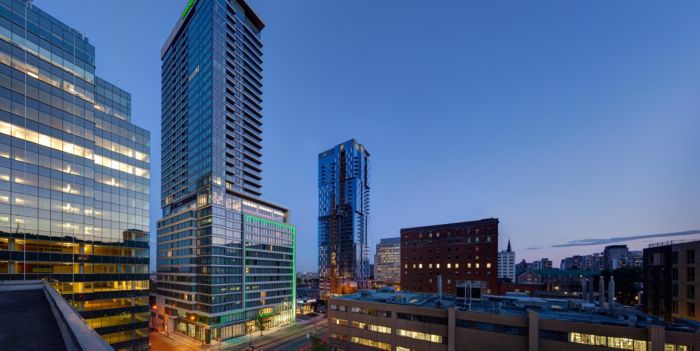 Holiday Inn & Suites Montreal Centre-ville Ouest