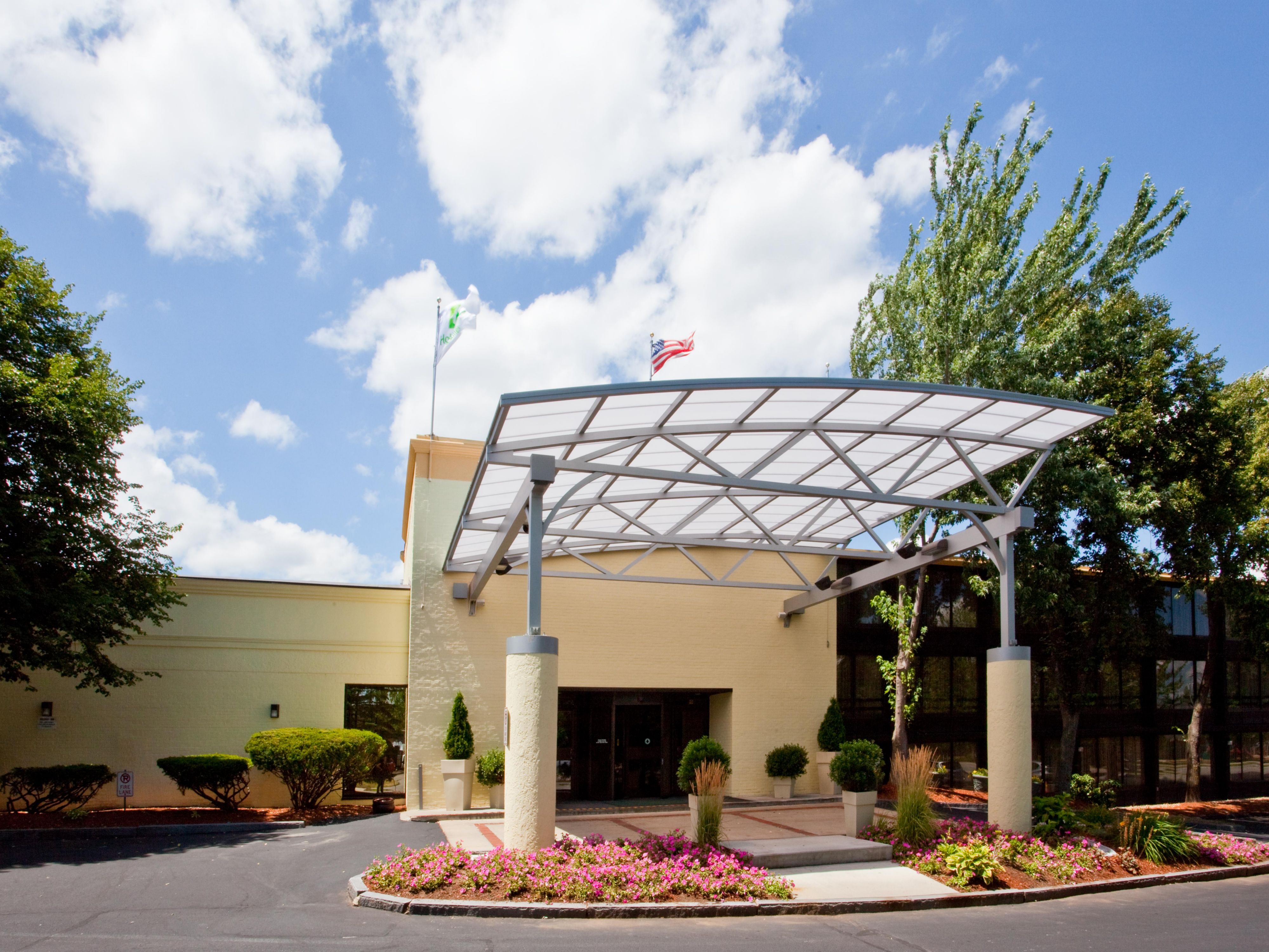 Suites Hotel in Nashua, NH Holiday Inn & Suites Nashua