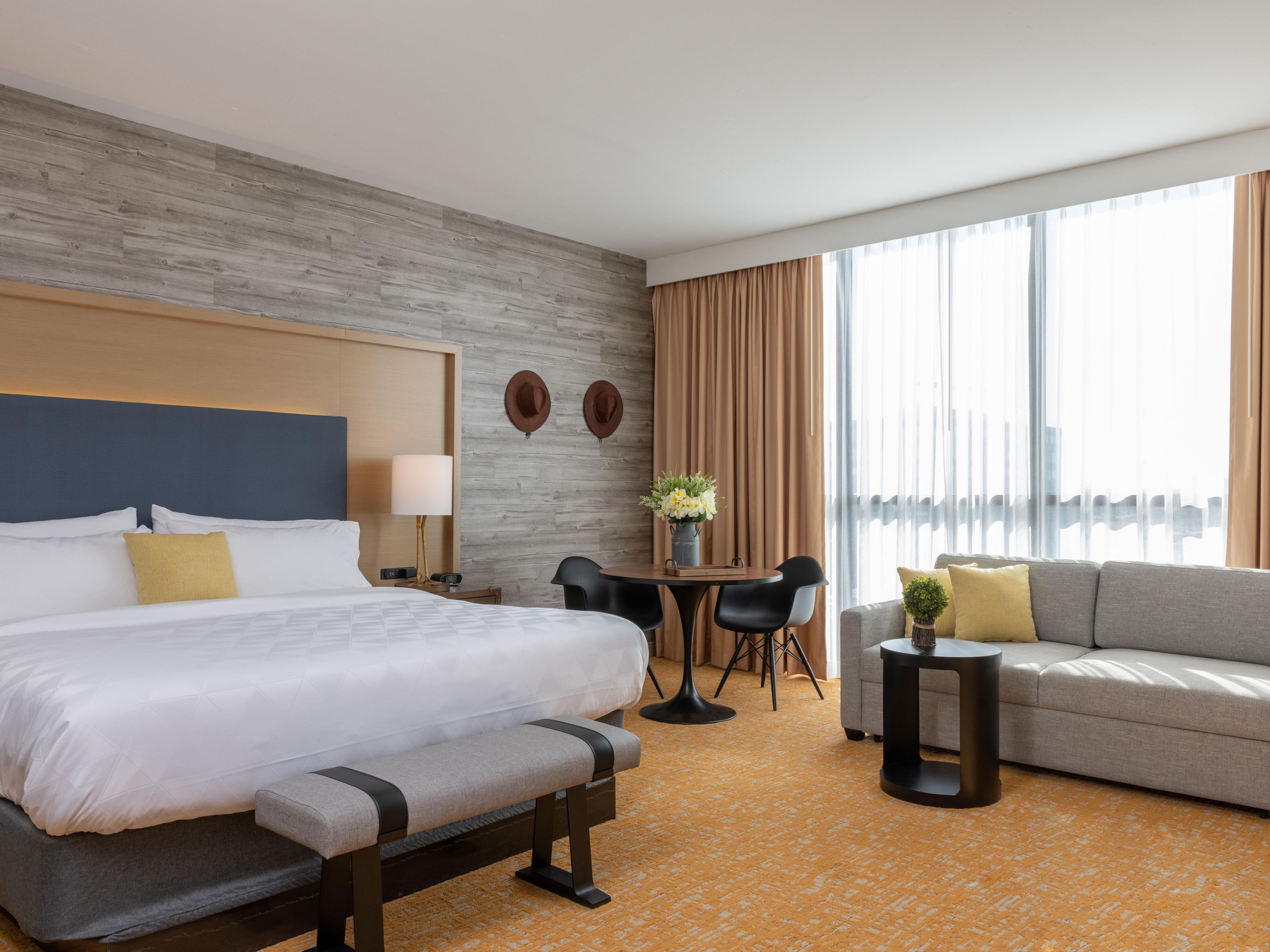 Nashville Hotels near Broadway Holiday Inn Nashville Downtown