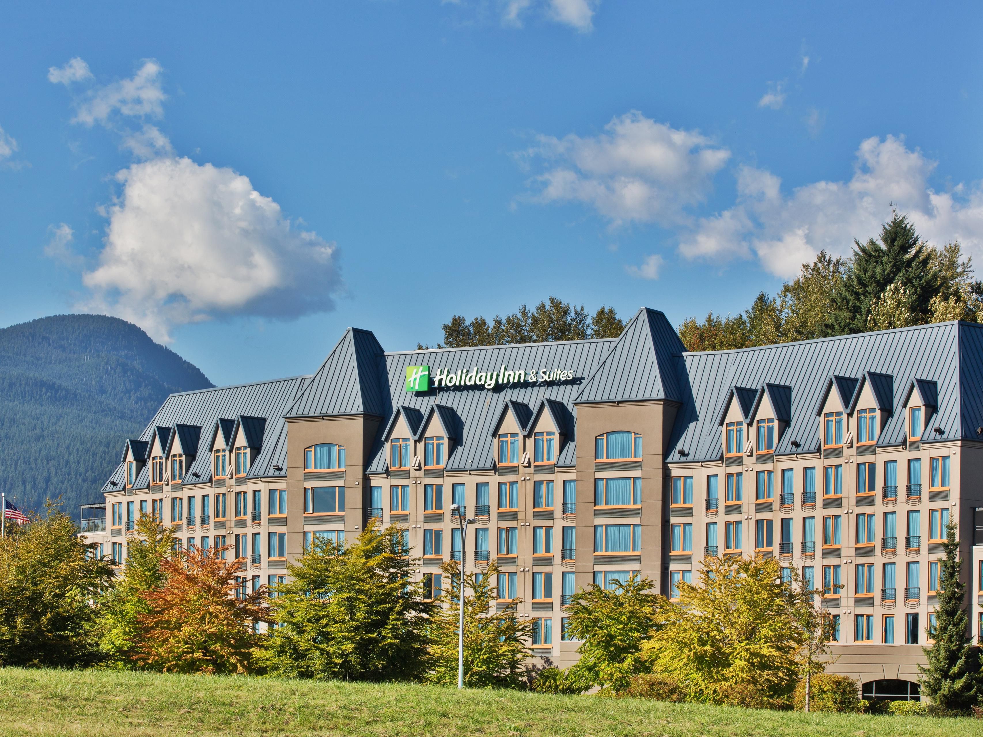 Holiday Inn Hotel Suites   Holiday Inn Hotel And Suites North Vancouver 3535918364 4x3