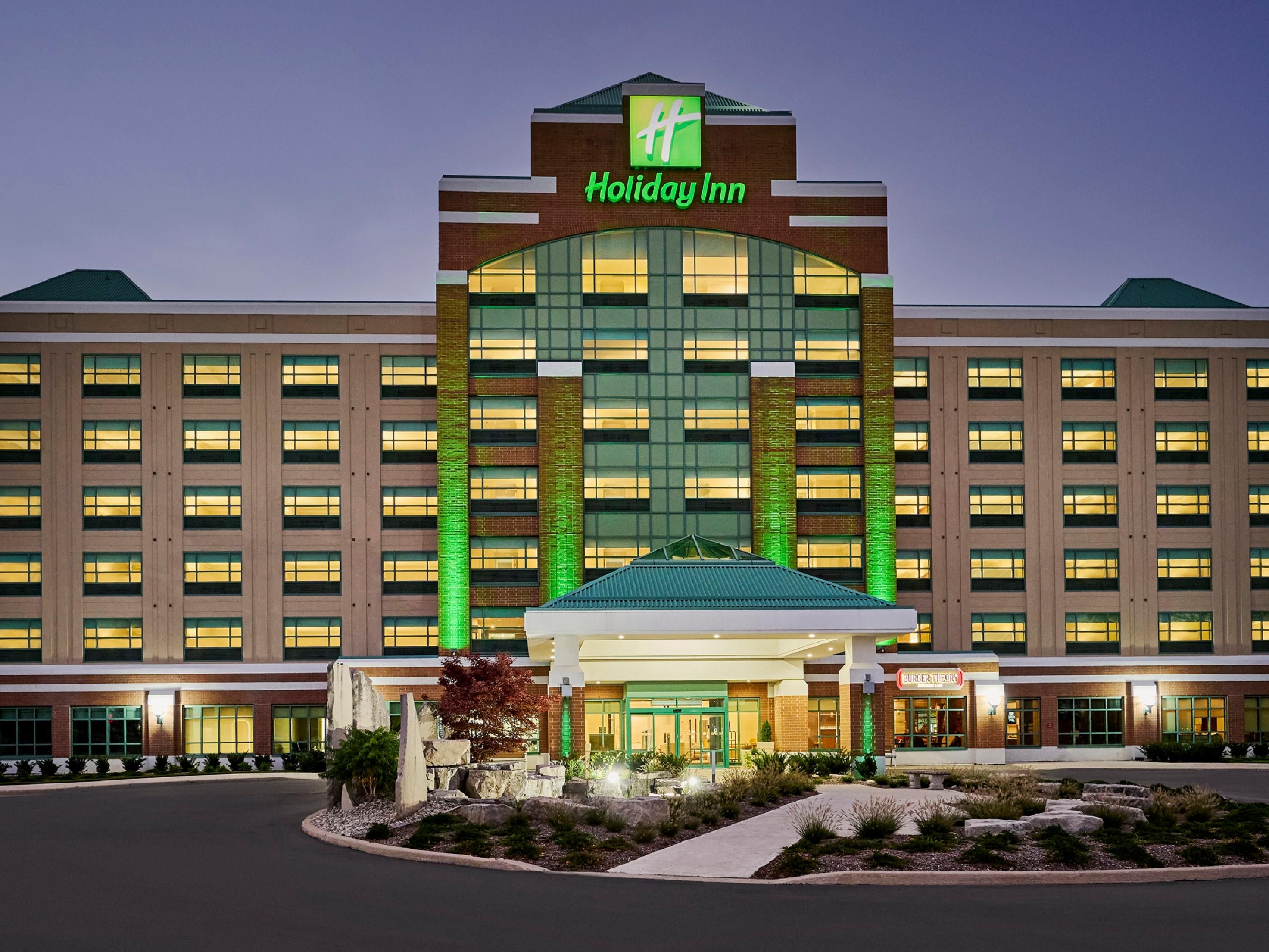 Holiday inn 4 отзывы. Оаквилл. Оквилл Онтарио. Hotel Bronte. Hotemine.