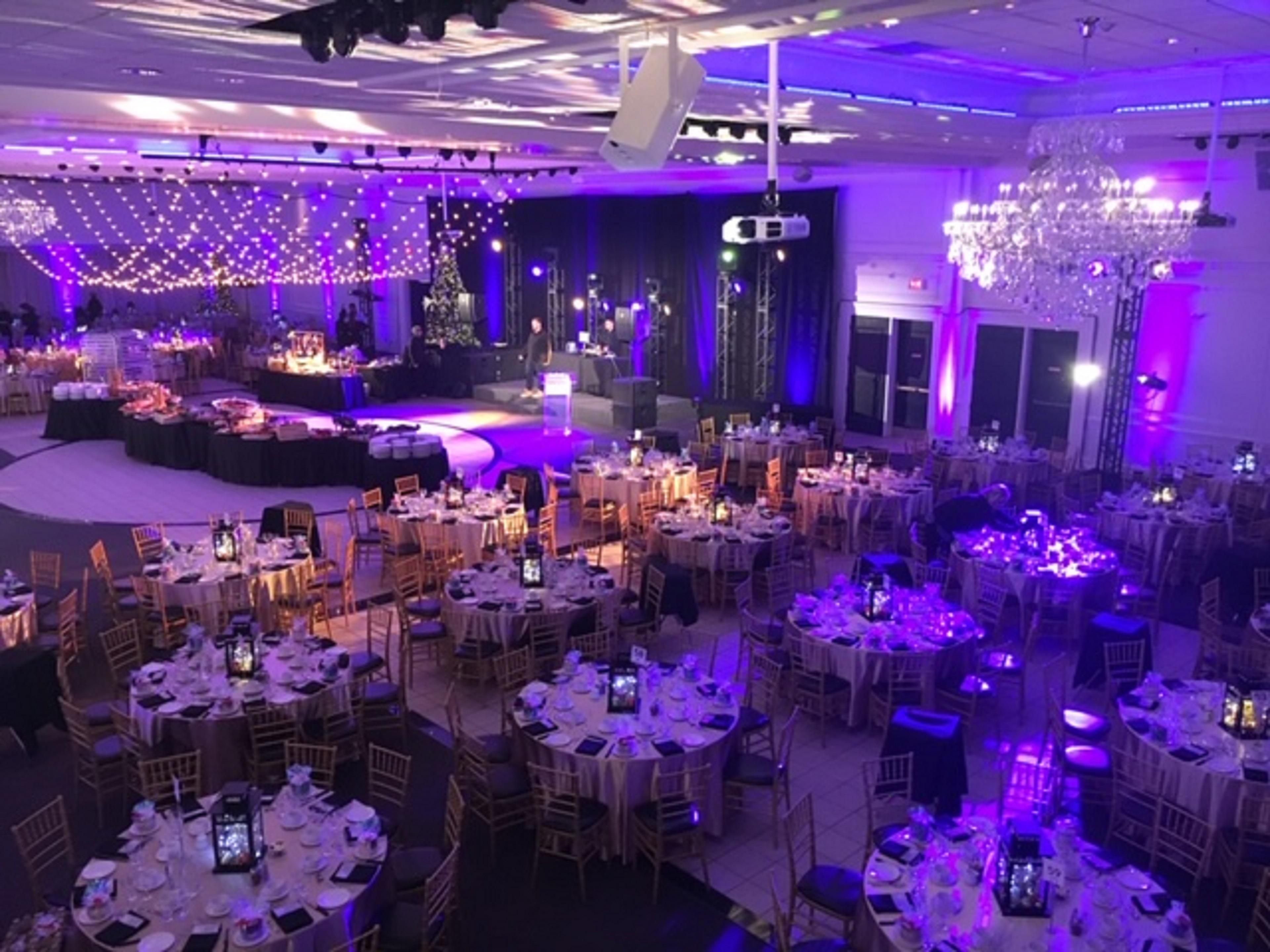 Say "I do" at the Oakville Conference Centre right beside our hotel. Trust our teams that know social occasions represent the special moments in life. Moments that will be re-lived and remembered forever.