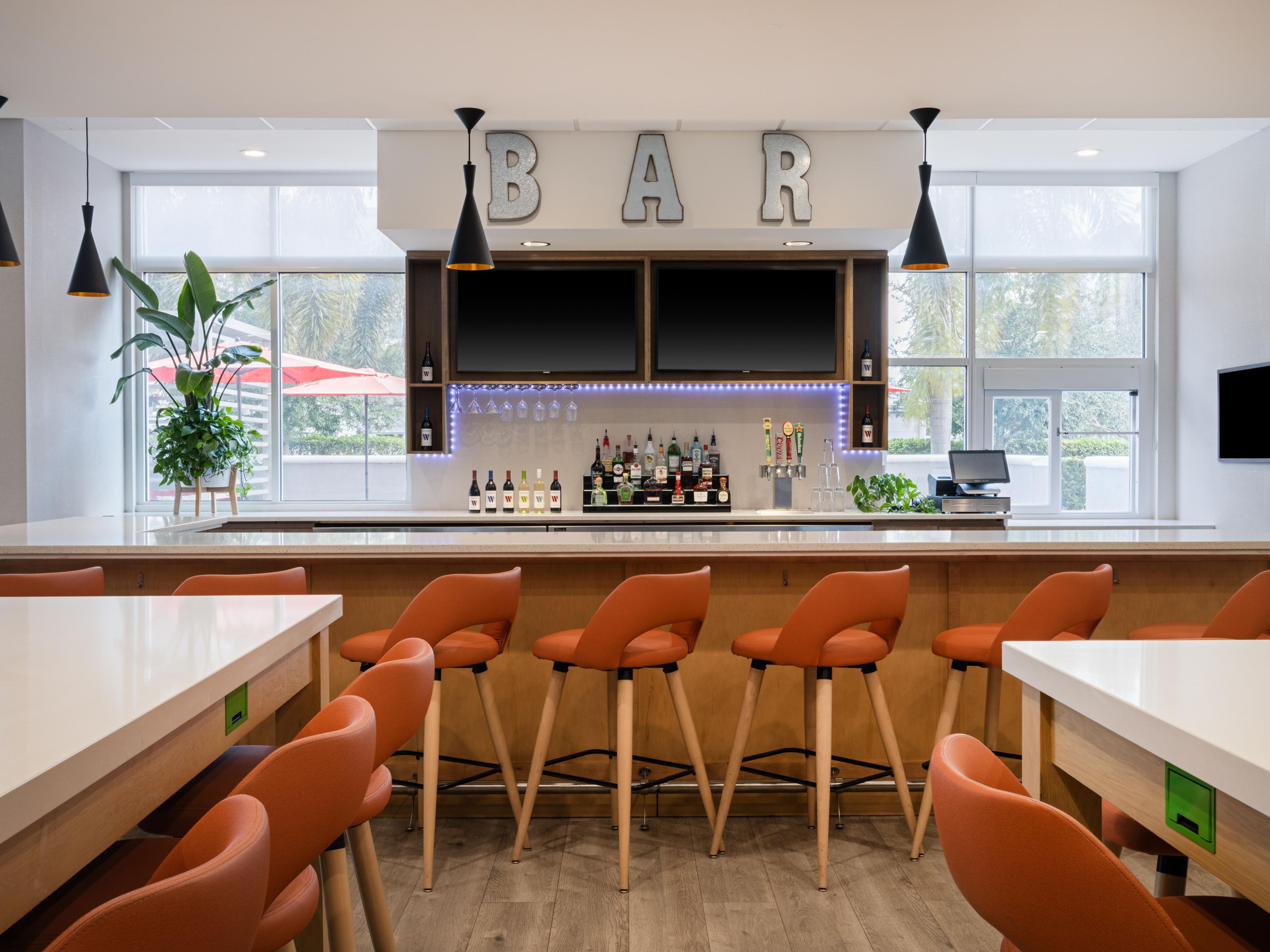 Lounge Bar