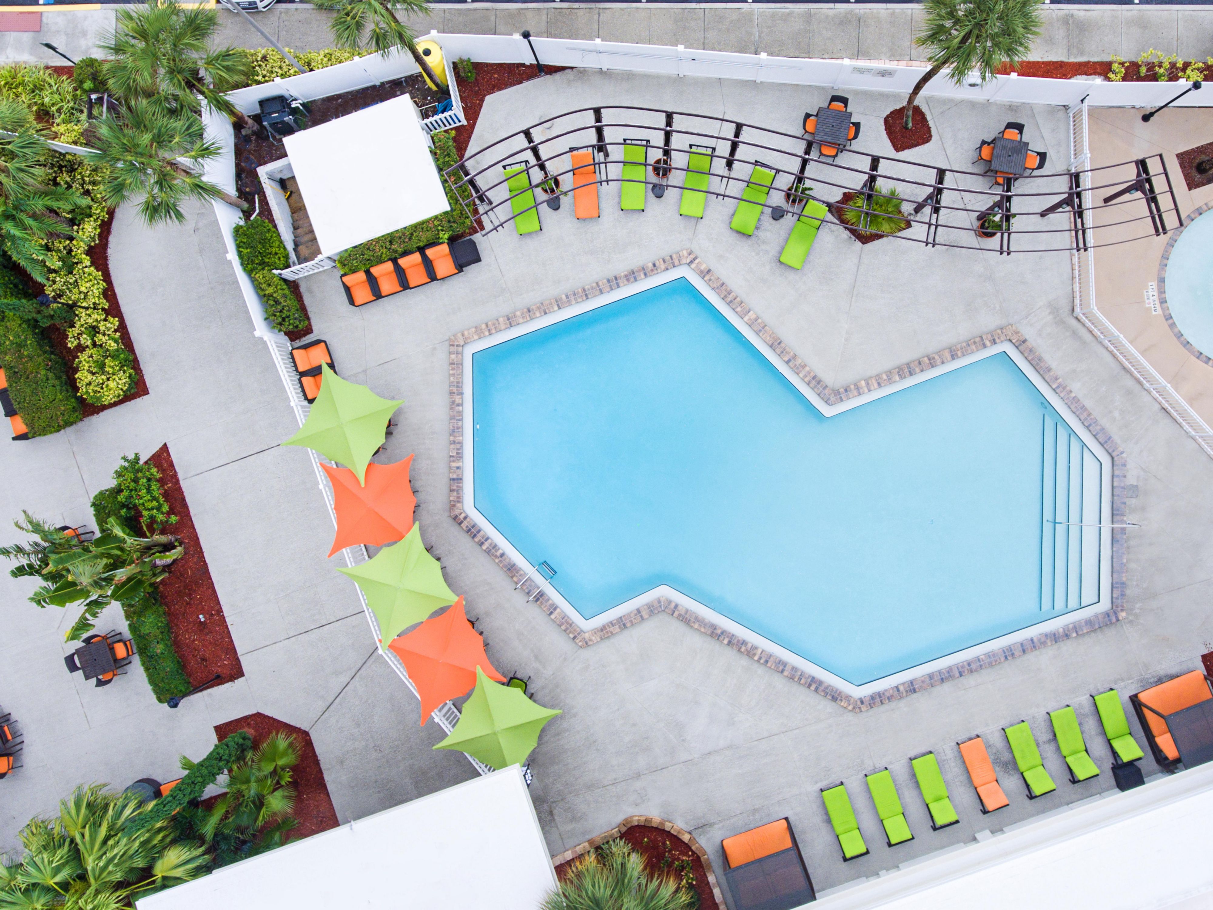 Make the most of your Orlando stay with our exceptional amenities. Take a refreshing dip in our outdoor sparkling pool or play in the splash zone. Enjoy our 24-hour arcade and fitness center. Relish the perk of our Kids Eat Free offer. 