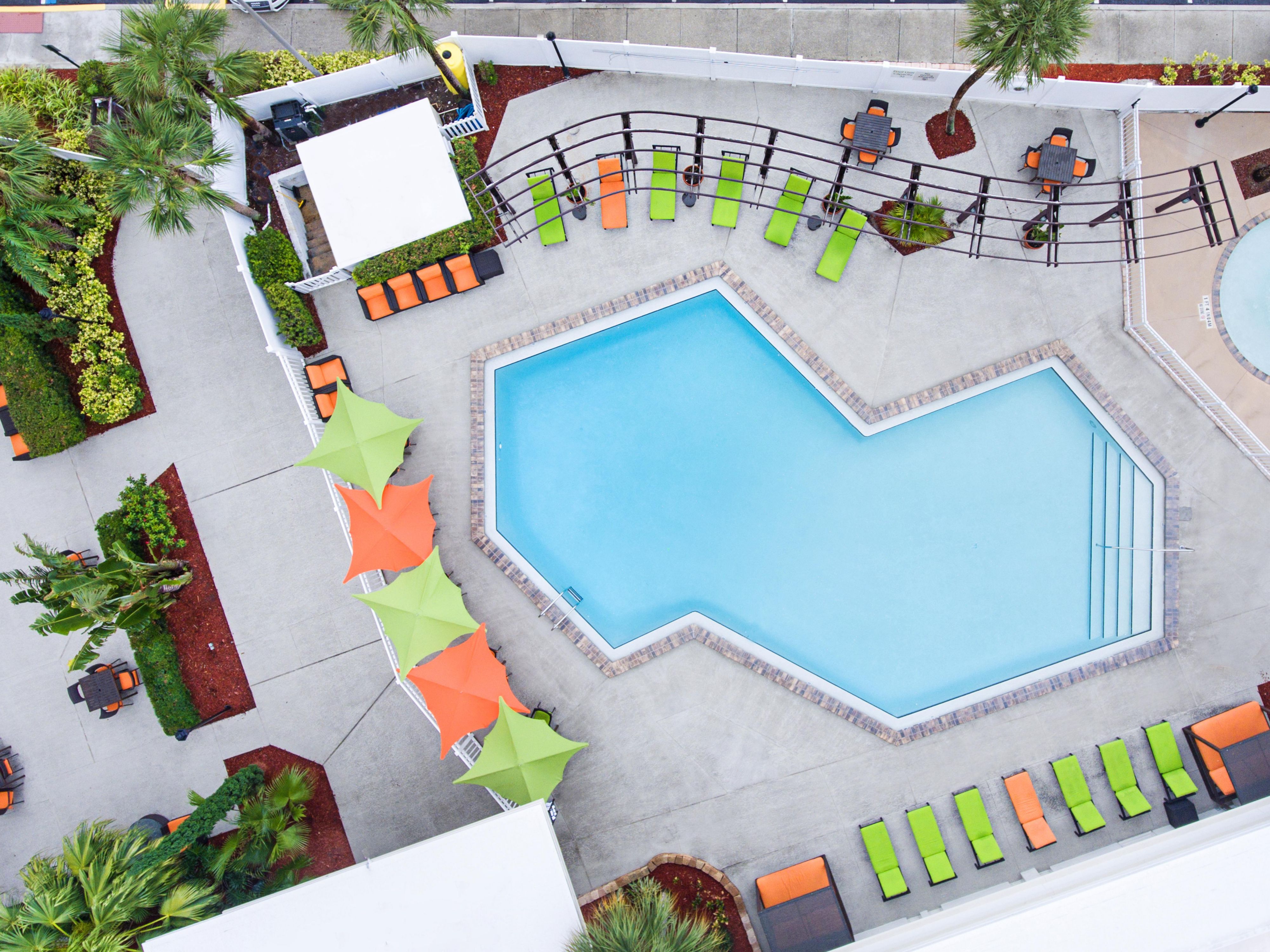 Make the most of your Orlando stay with our exceptional amenities. Take a refreshing dip in our outdoor sparkling pool or play in the splash zone. Enjoy our 24-hour arcade and Fitness Center. Take advantage of our free theme park shuttle, meeting spaces, and Kids Eat Free offer.