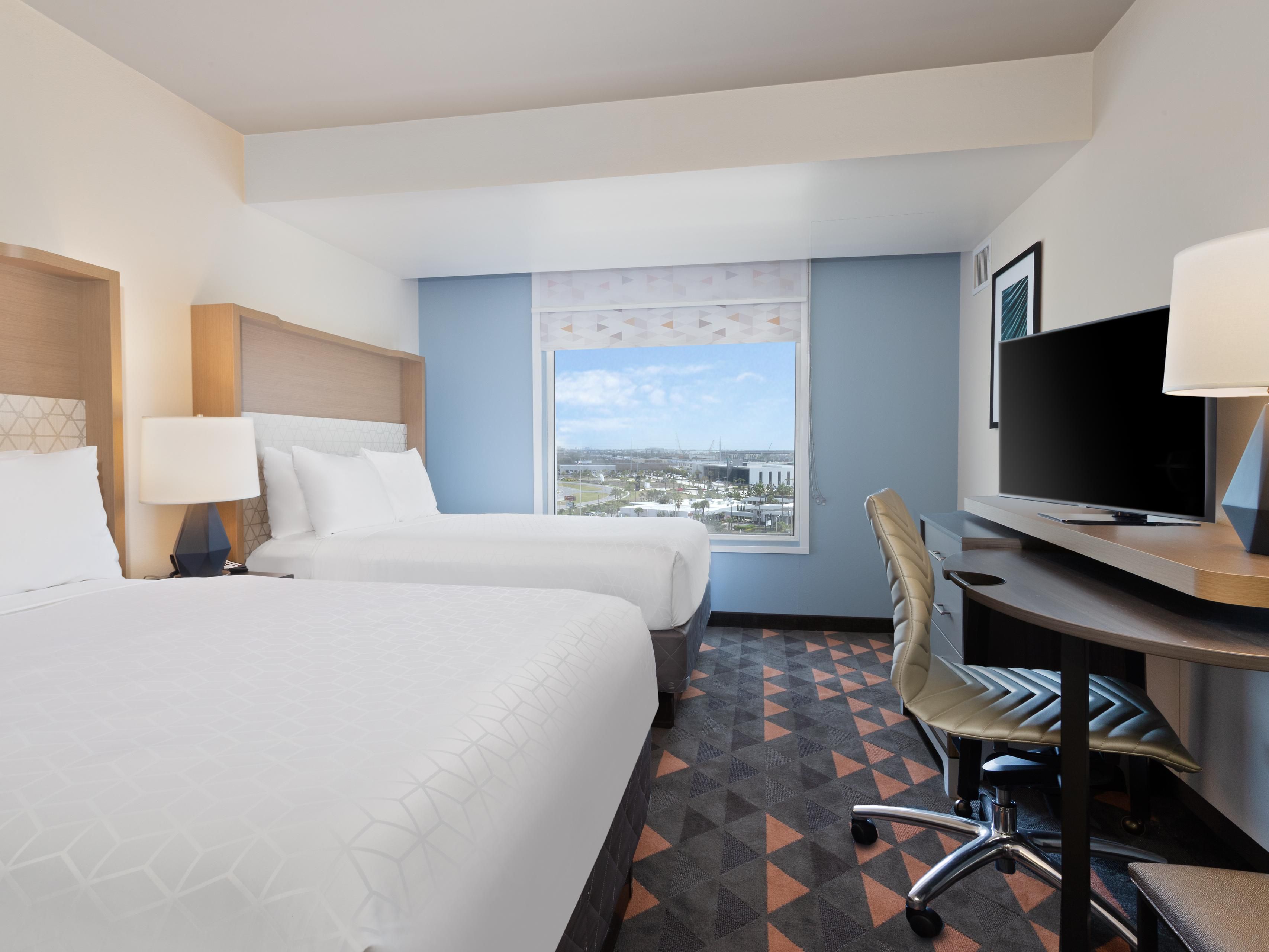 Visit the Universal Partner Hotel Vacation Planning Center in our lobby to reserve a complimentary shuttle to Universal Orlando Resort, including Universal Studios, Islands of Adventure, Volcano Bay, and Universal's Epic Universe. Reservations are required at least 24 hours in advance. Transportation to other theme parks is available for a fee.