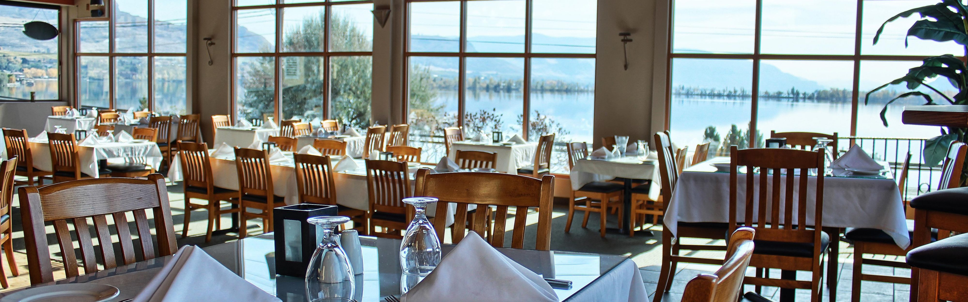 Holiday Inn Osoyoos Hotels Holiday Inn Hotel Suites Osoyoos Dining
