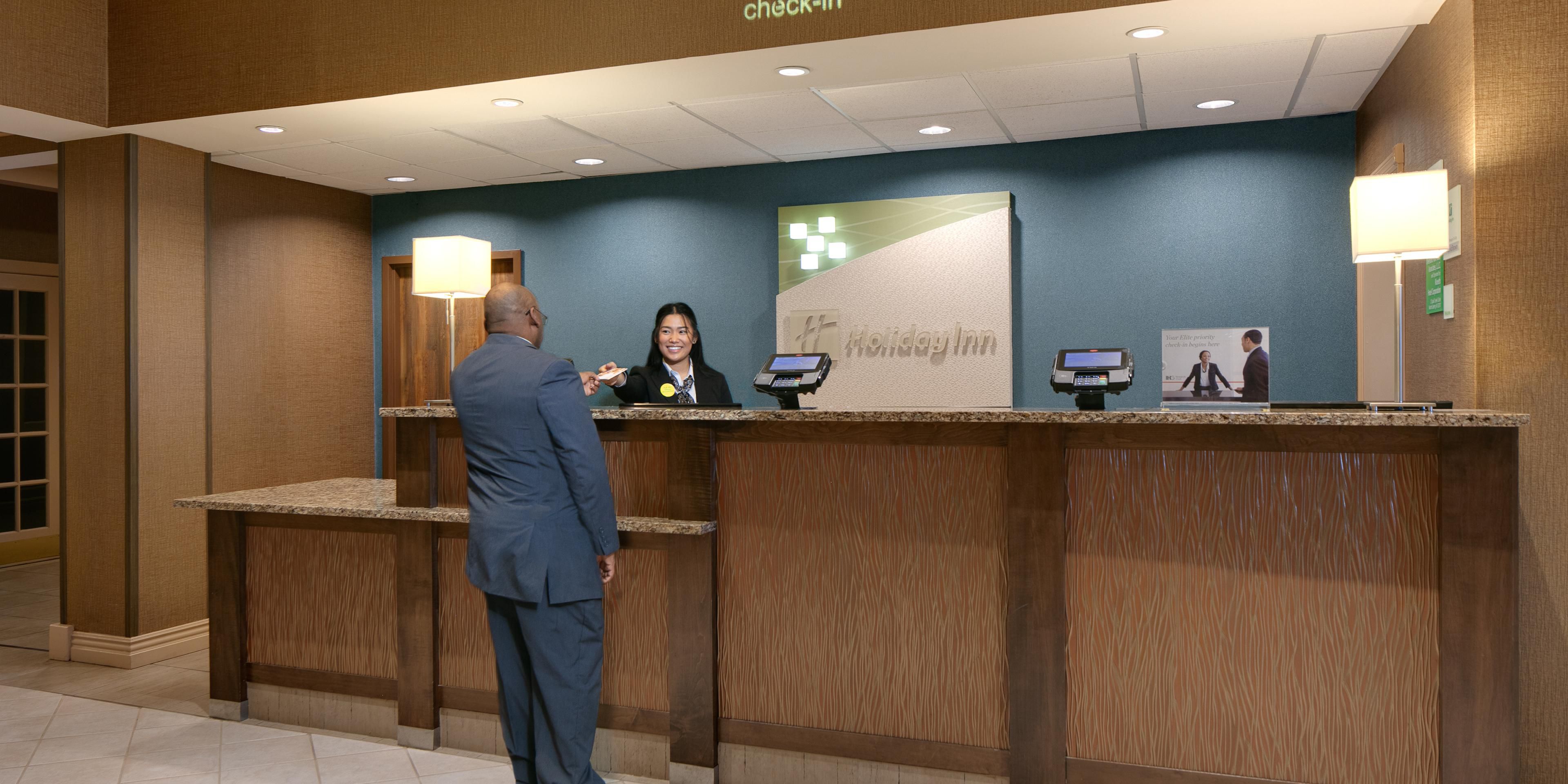 Overland Park Hotels Near Kansas Speedway Holiday Inn Suites Overland Park West