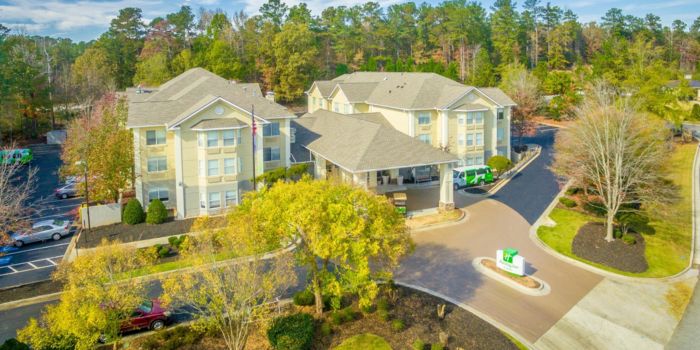 Holiday Inn & Suites Peachtree City