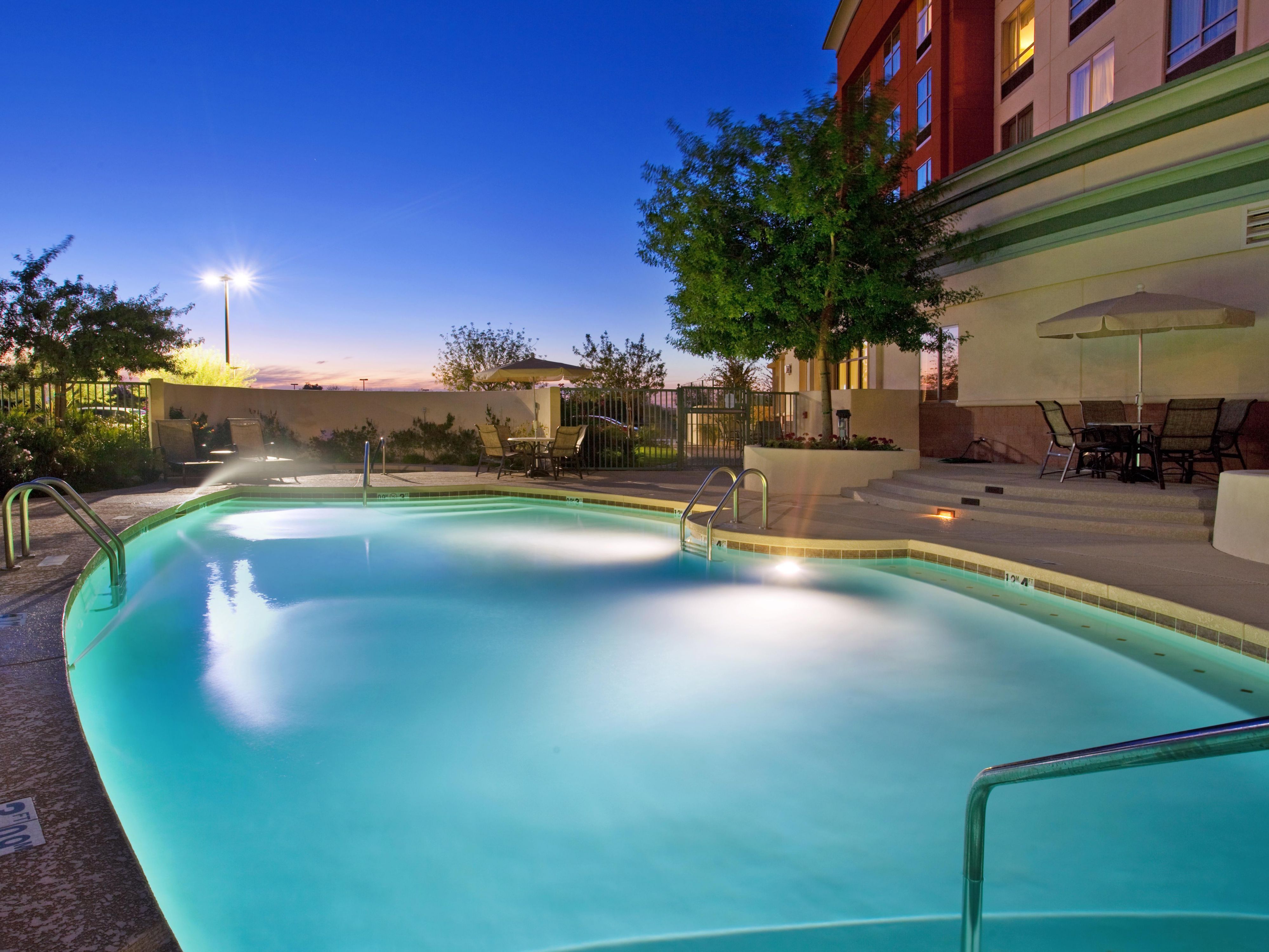 Our outdoor pool and spa are open from 8am to 10pm for your enjoyment. No lifeguard on duty so please have all underage guests accompanied  by an adult.