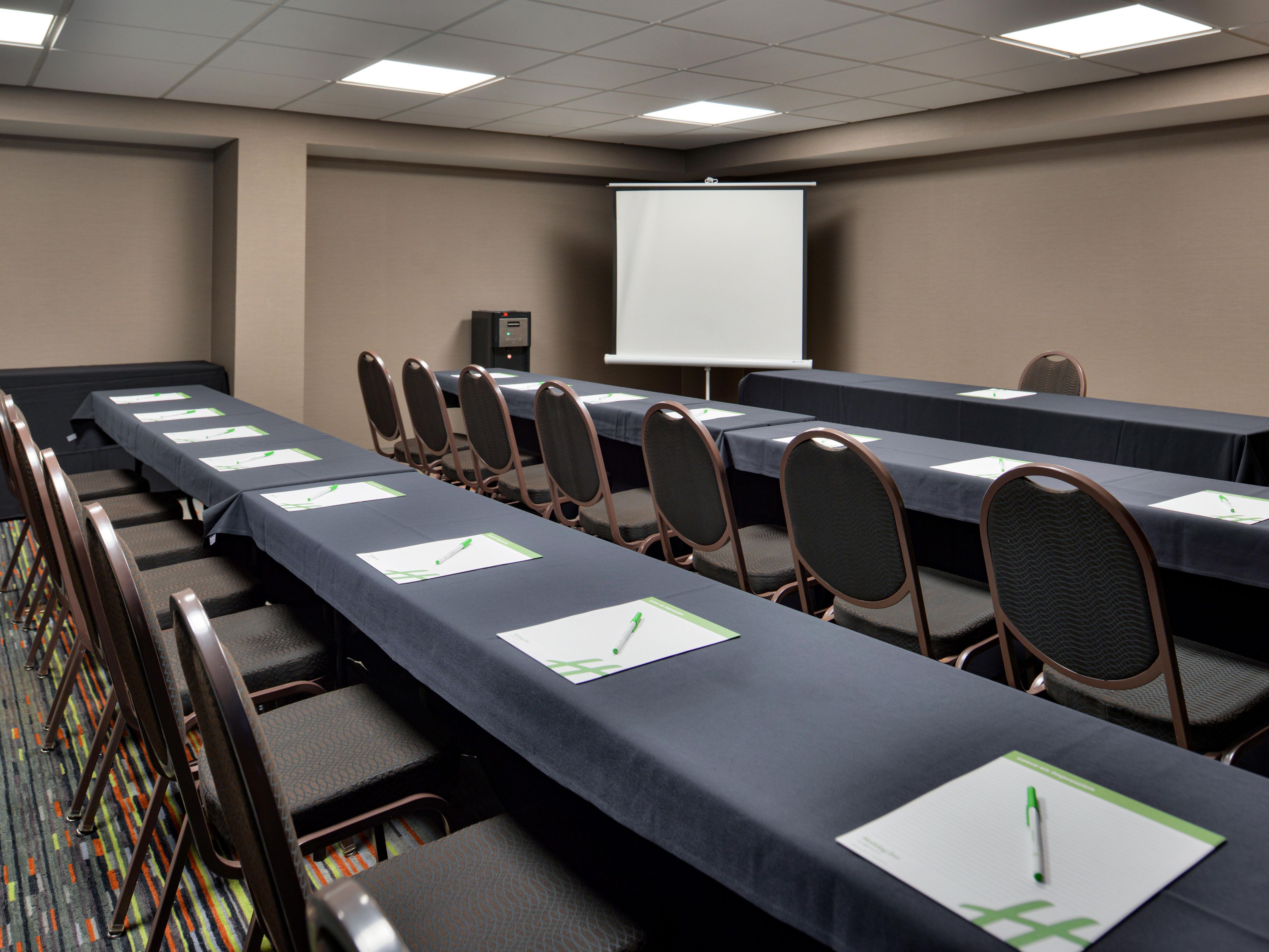 We have 4 meeting spaces to accommodate your various needs. Our largest room is 1800 square feet. Call our sales department today to see how we can make your next meeting, corporate event, party or banquet a success.