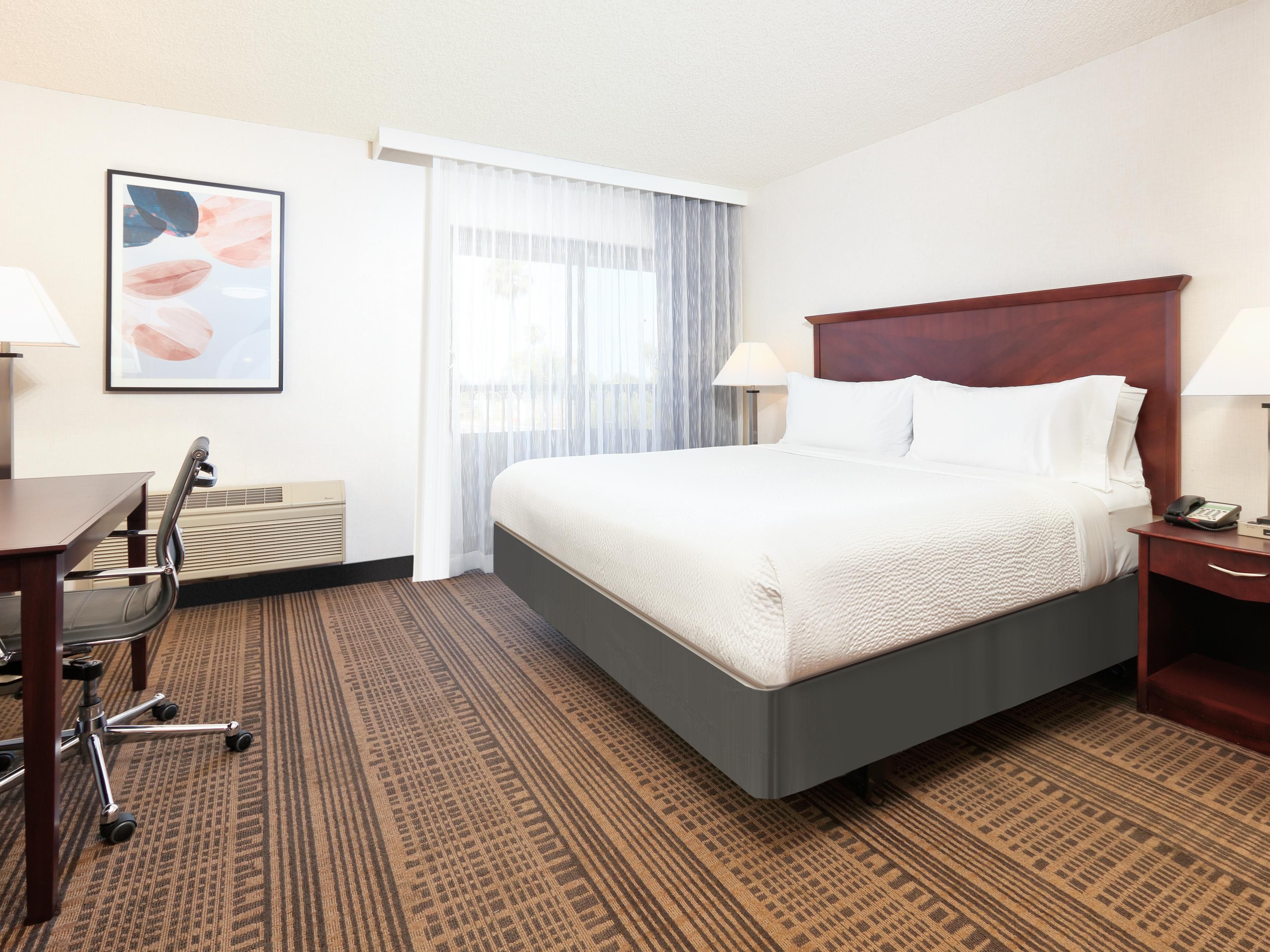 Hotel in Santa Maria CA | Holiday Inn & Suites Santa Maria