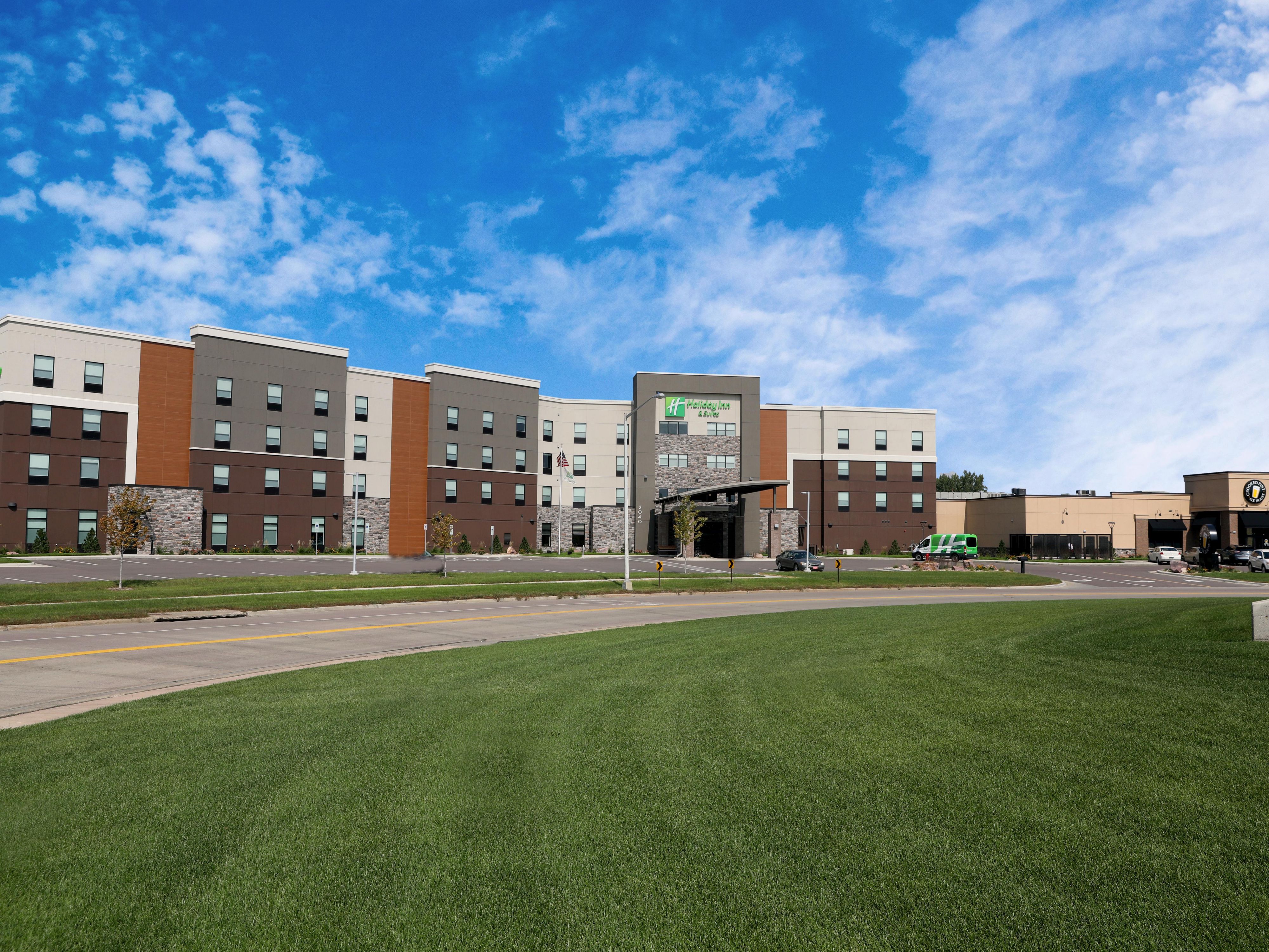 Hotels on russell street deals in sioux falls sd