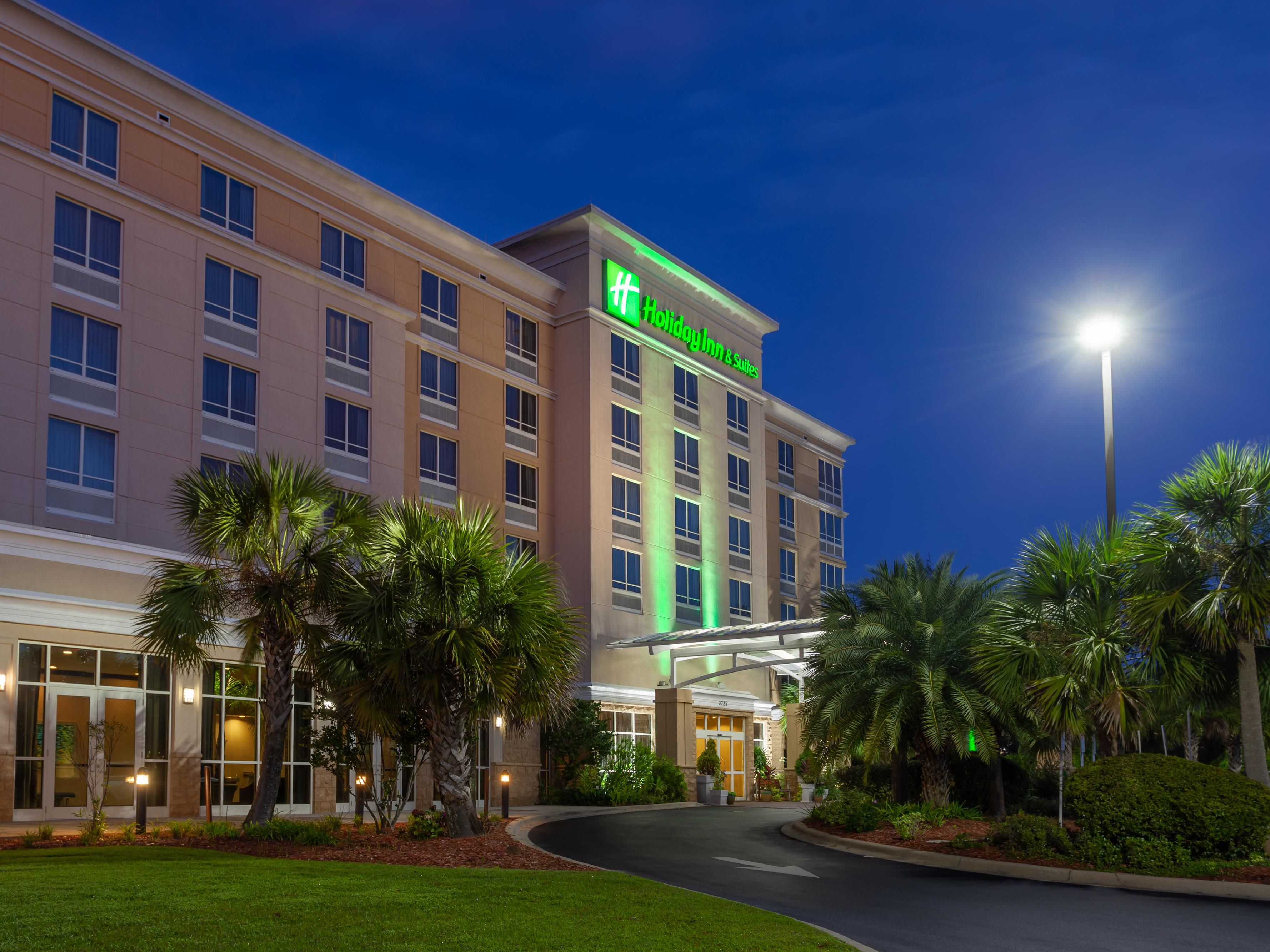 Hotel in Tallahassee, FL | Holiday Inn & Suites Tallahassee