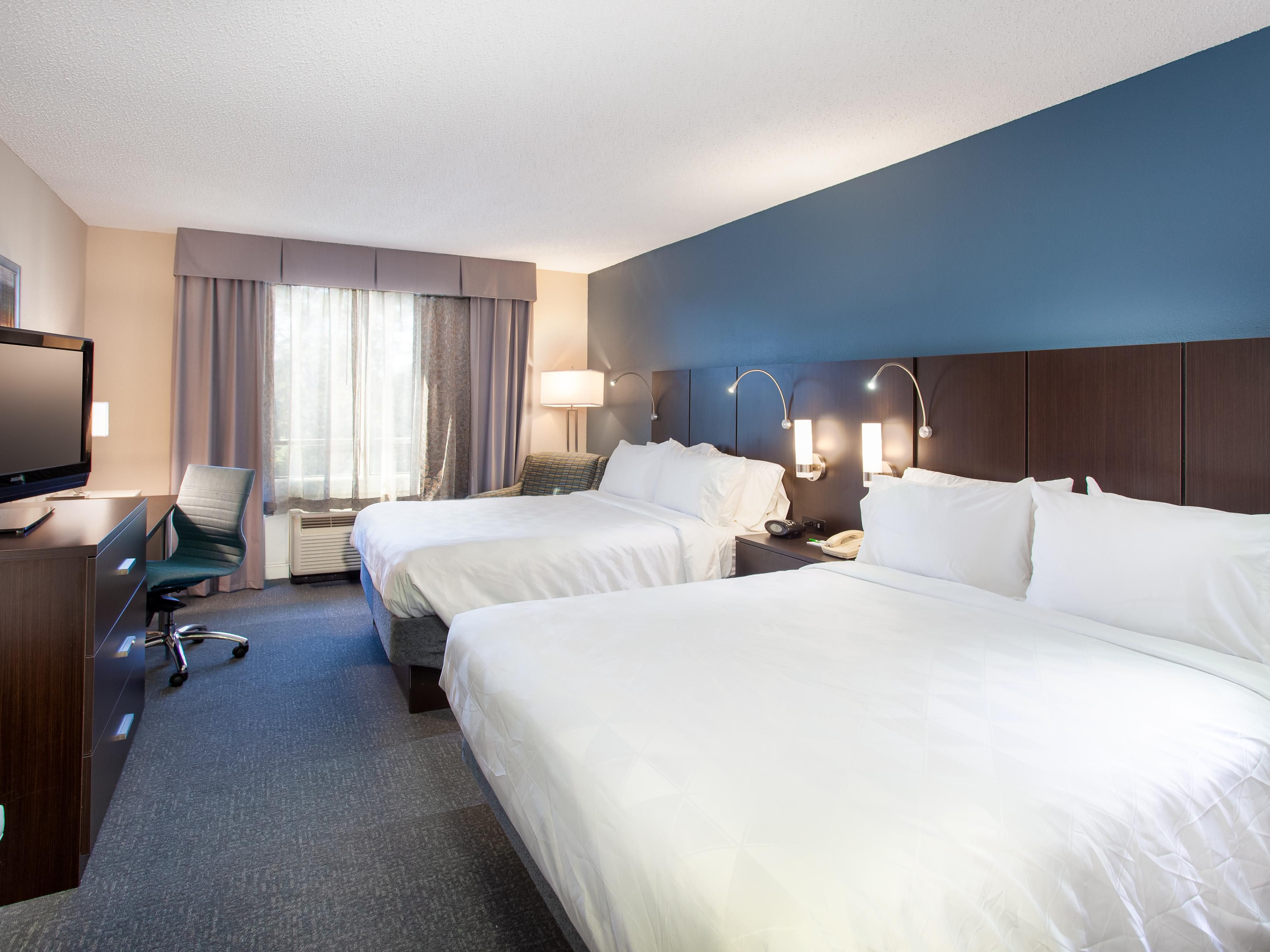 Holiday Inn Tallahassee is ready to host sports teams, coaches, and fans! With plush double queen beds and on-site Bistro 27 restaurant, we're the perfect place to gear up for the big match or tournament!