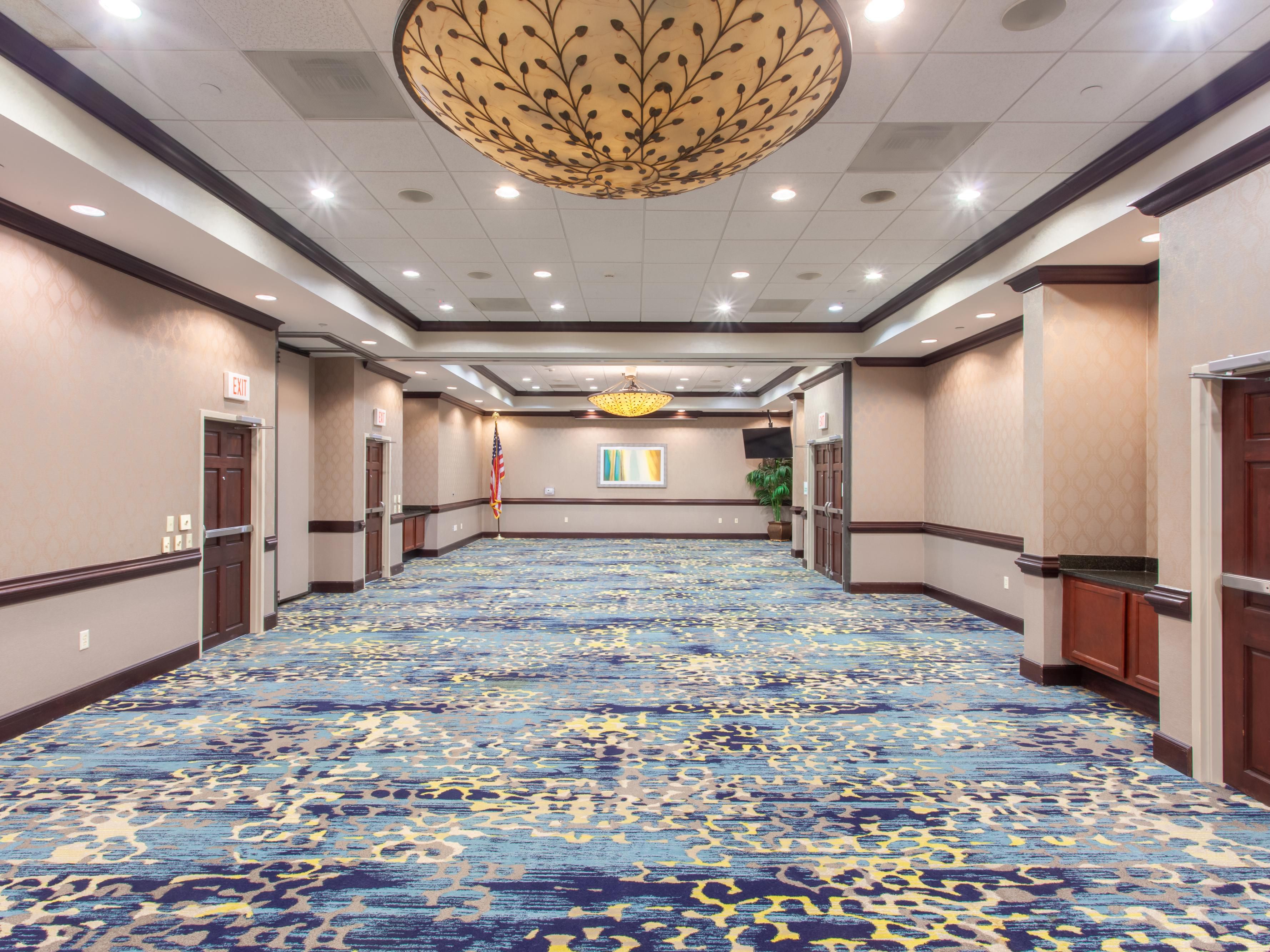 With over 1300 square feet in event space, you can plan your next business or social event at our full service hotel. From conferences and seminars to weddings and family reunions, our team will ensure a successful event.  Our expert catering and banquet staff will handle all of your dining requests.  
