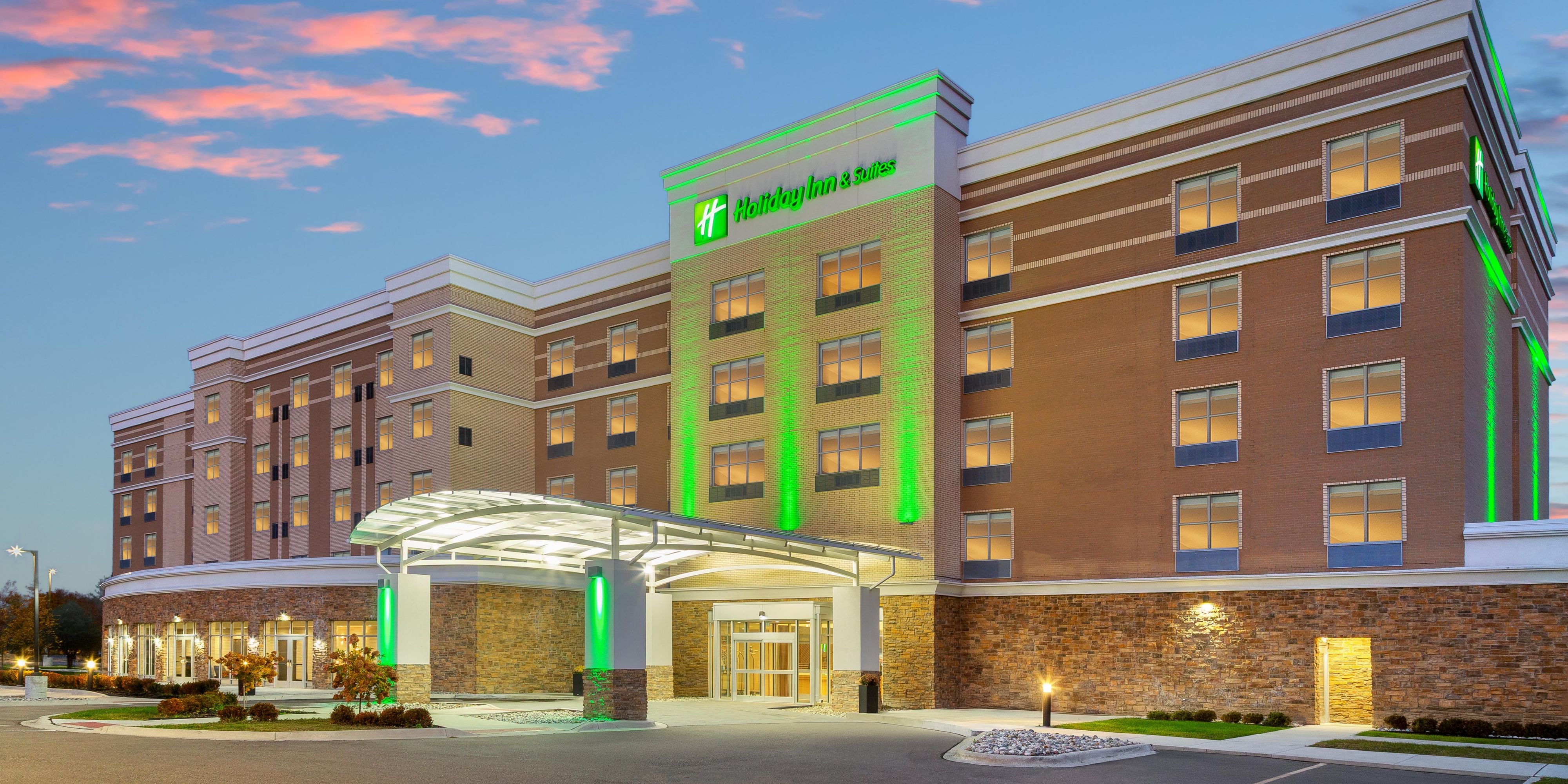Holiday Inn & Suites Detroit - Troy
