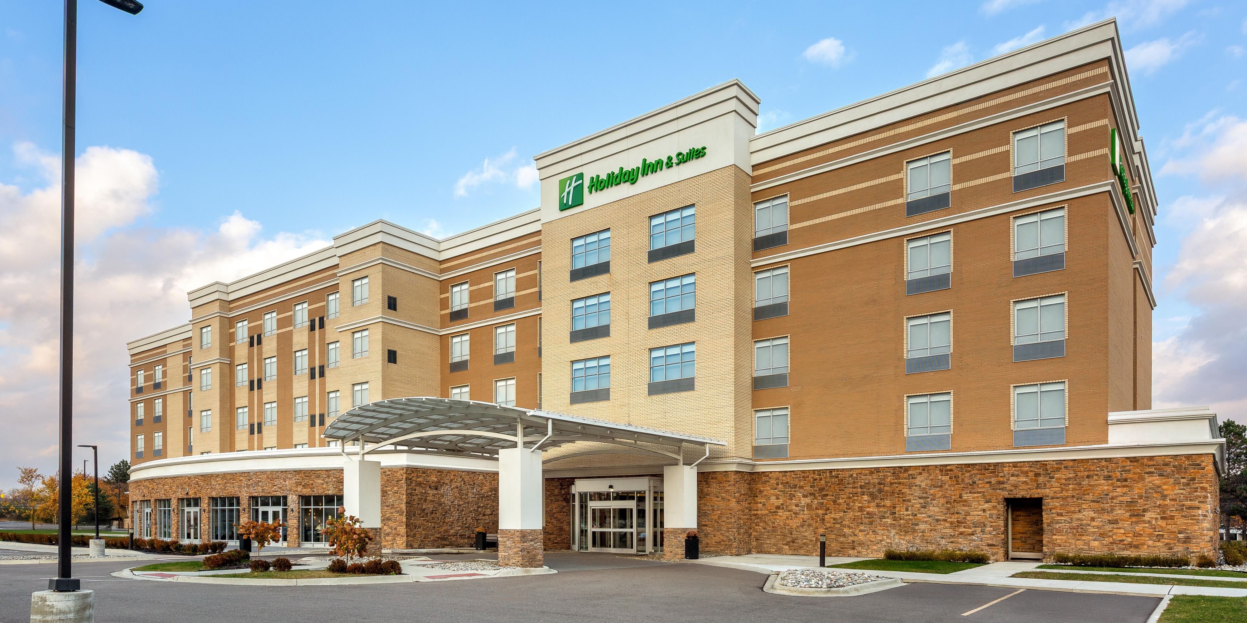 Holiday Inn & Suites Detroit - Troya