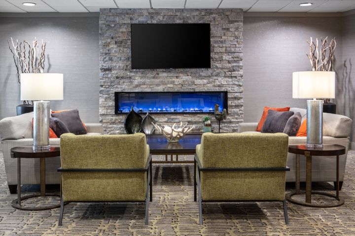 Holiday Inn & Suites Des Moines-Northwest