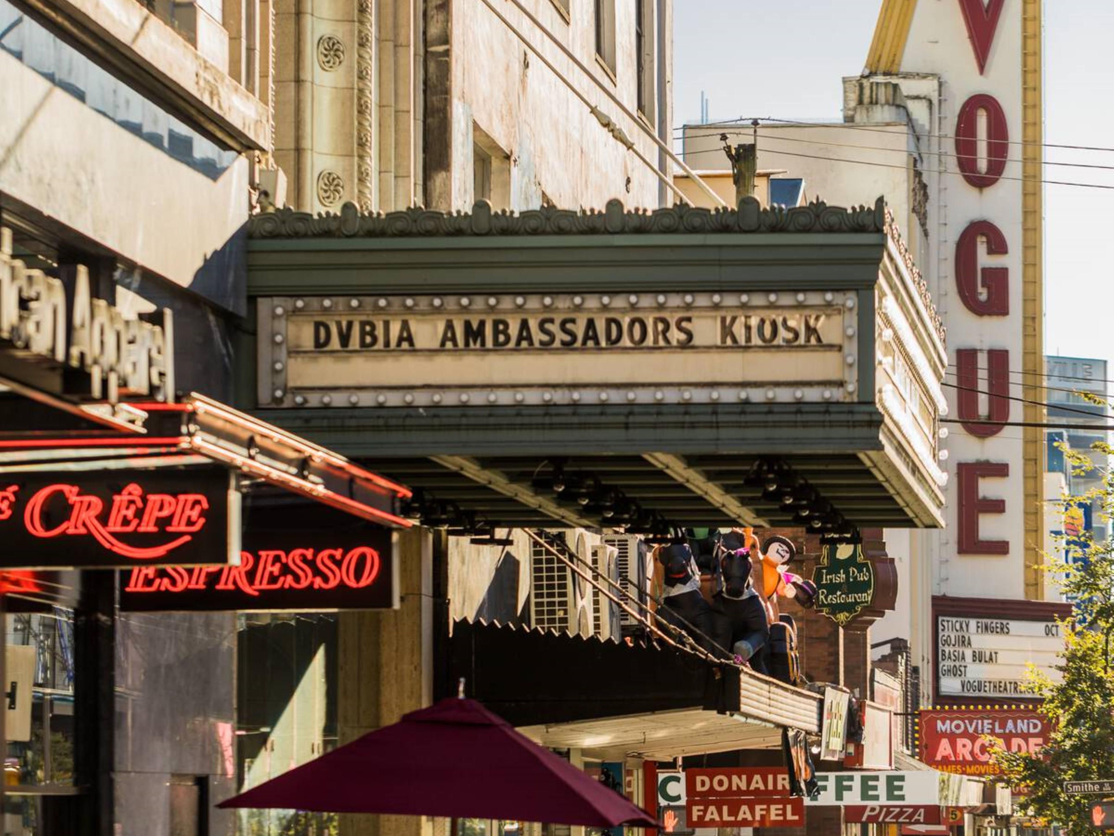 Nestled just steps from vibrant Granville Entertainment District—home to top theatres, concert venues, and nightclubs – our downtown Vancouver hotel promises an unforgettable stay. Explore trendy Yaletown’s shopping and dining, or take a scenic water taxi to Granville Island, only minutes away.  Stay with us and feel Vancouver’s vibrant culture.