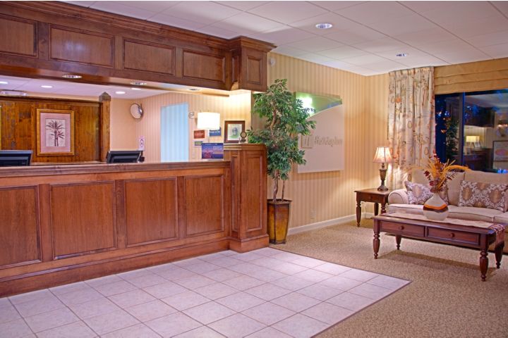 Holiday Inn & Suites Vero Beach-Oceanside