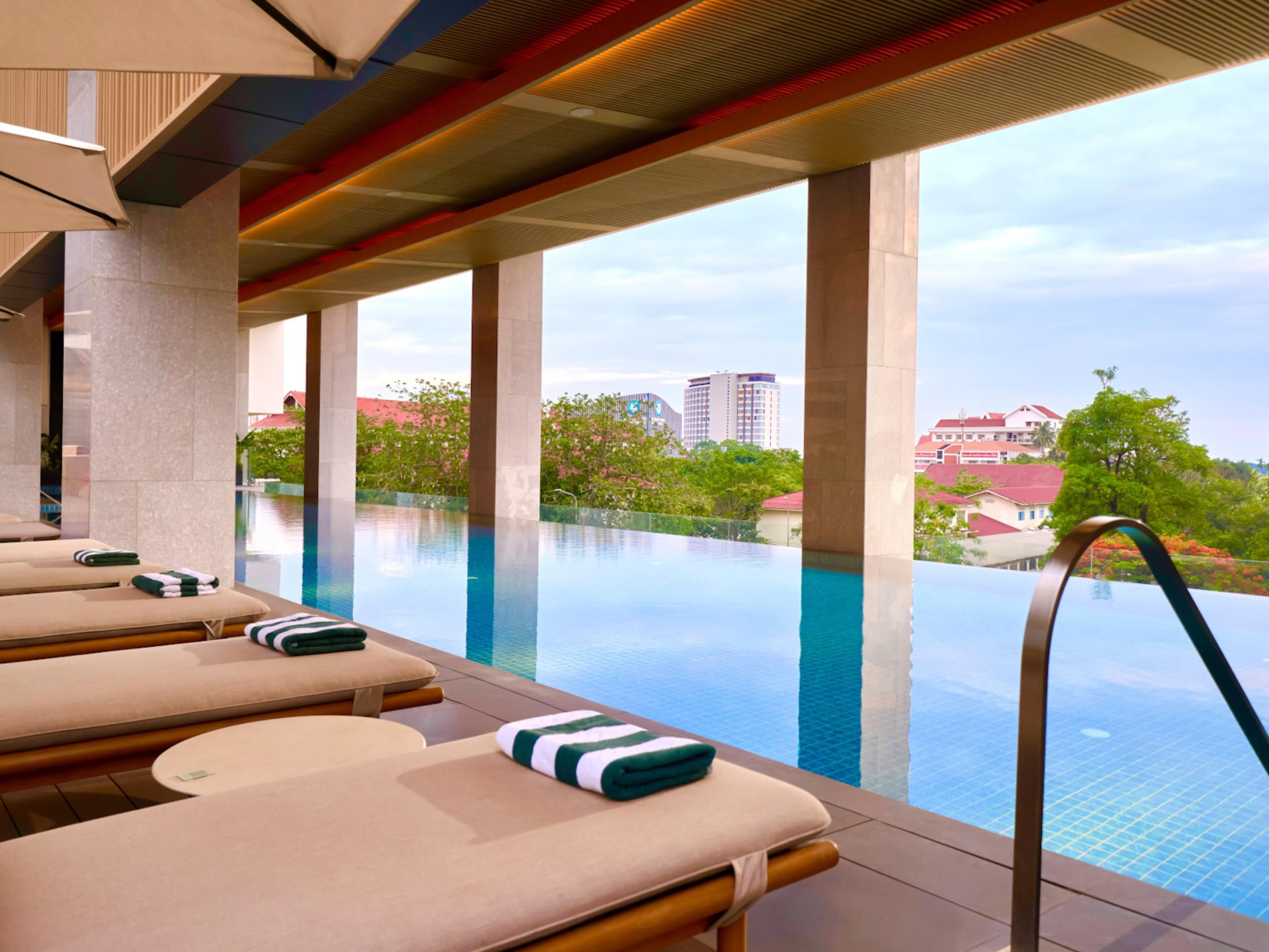 Contemporary edge, infinite relaxation