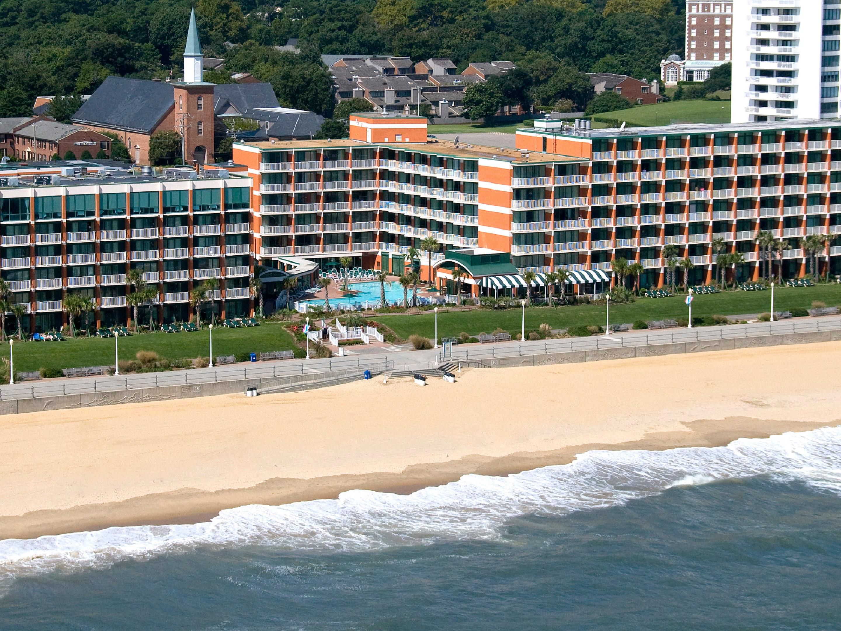 North Virginia Beach Boardwalk Hotels Holiday Inn Suites Virginia Beach North Beach