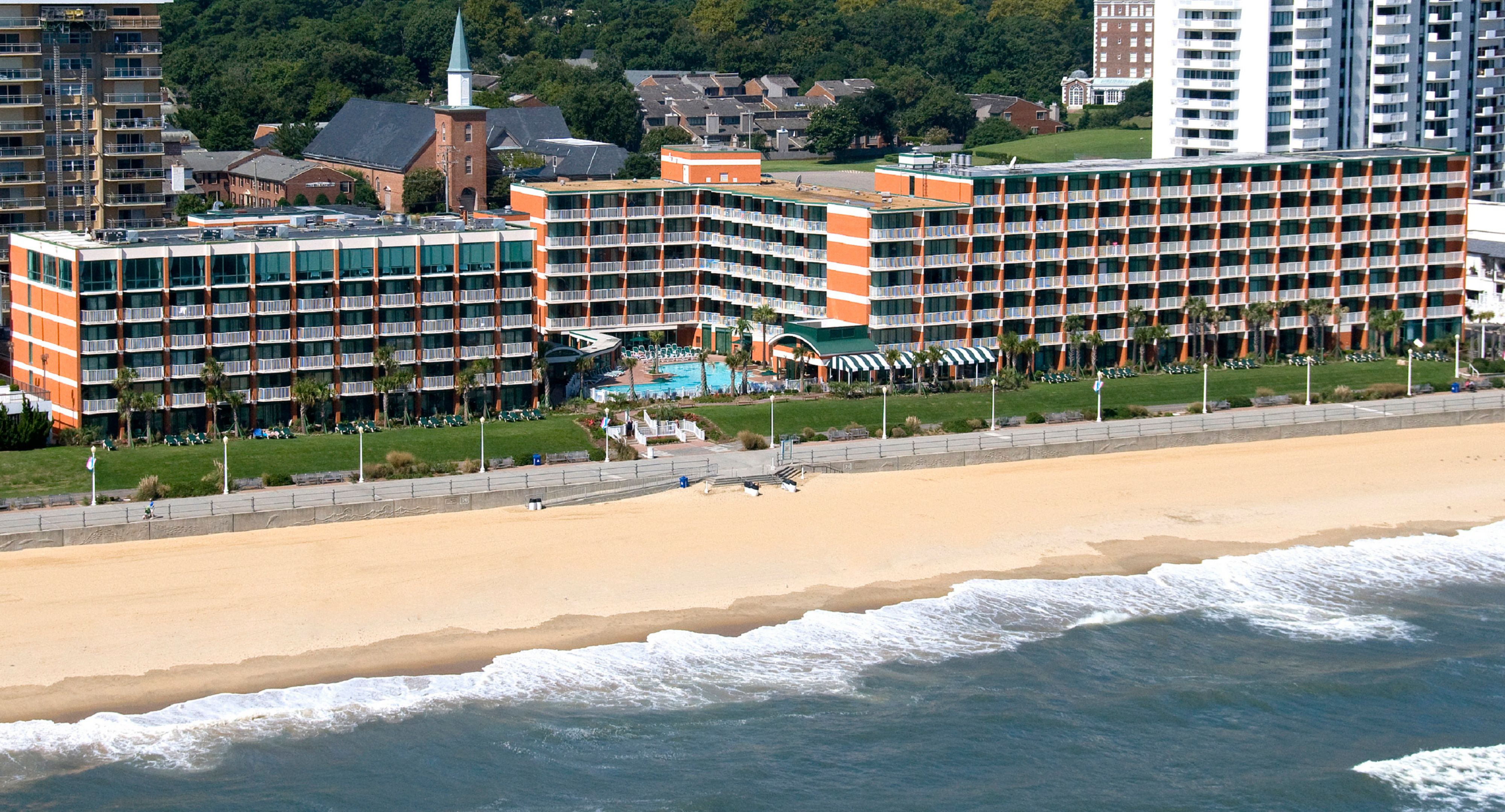 North Virginia Beach Boardwalk Hotels Holiday Inn Suites Virginia Beach North Beach