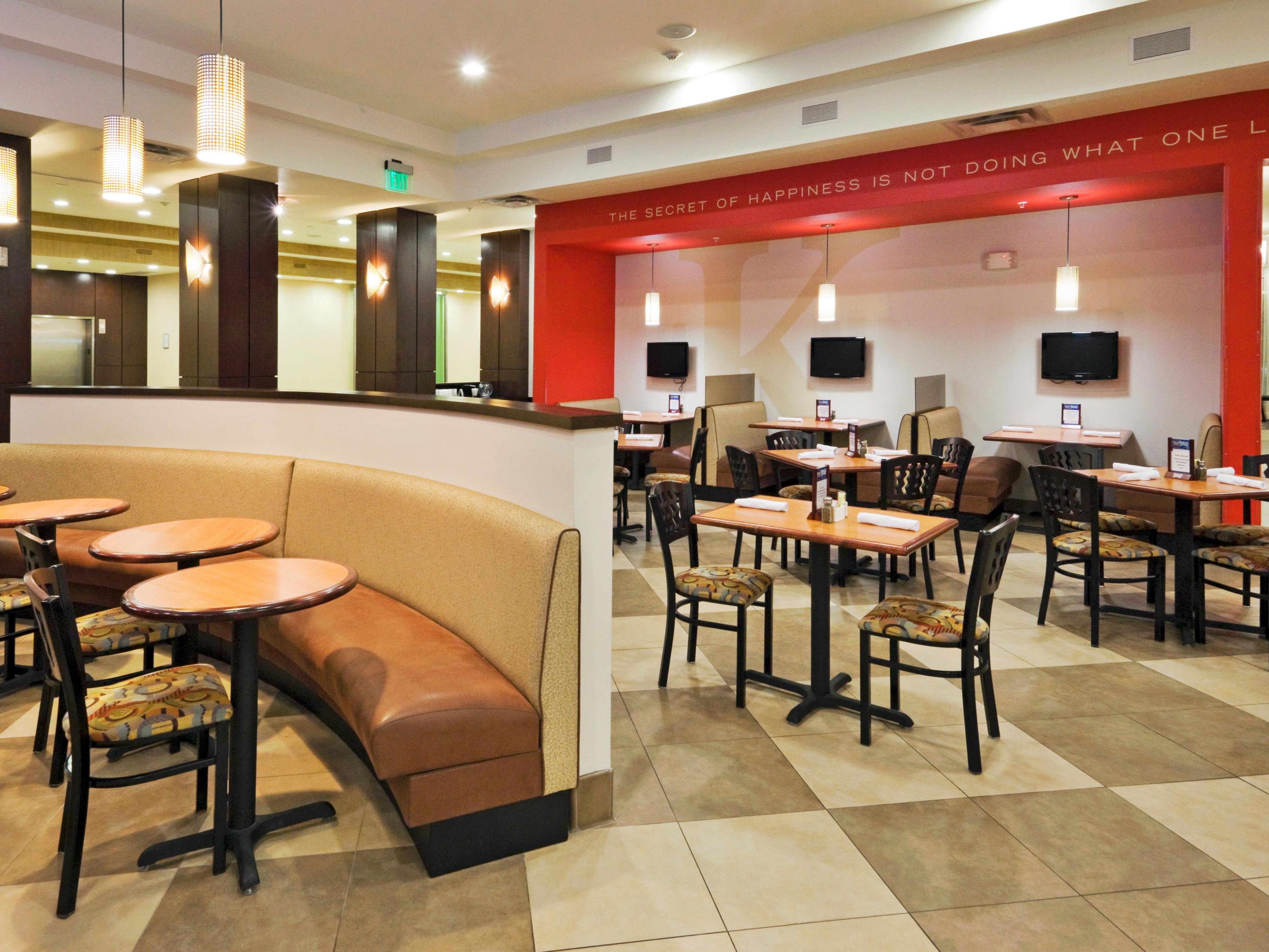 FamilyFriendly Waco Hotels with Indoor Pool Holiday Inn & Suites
