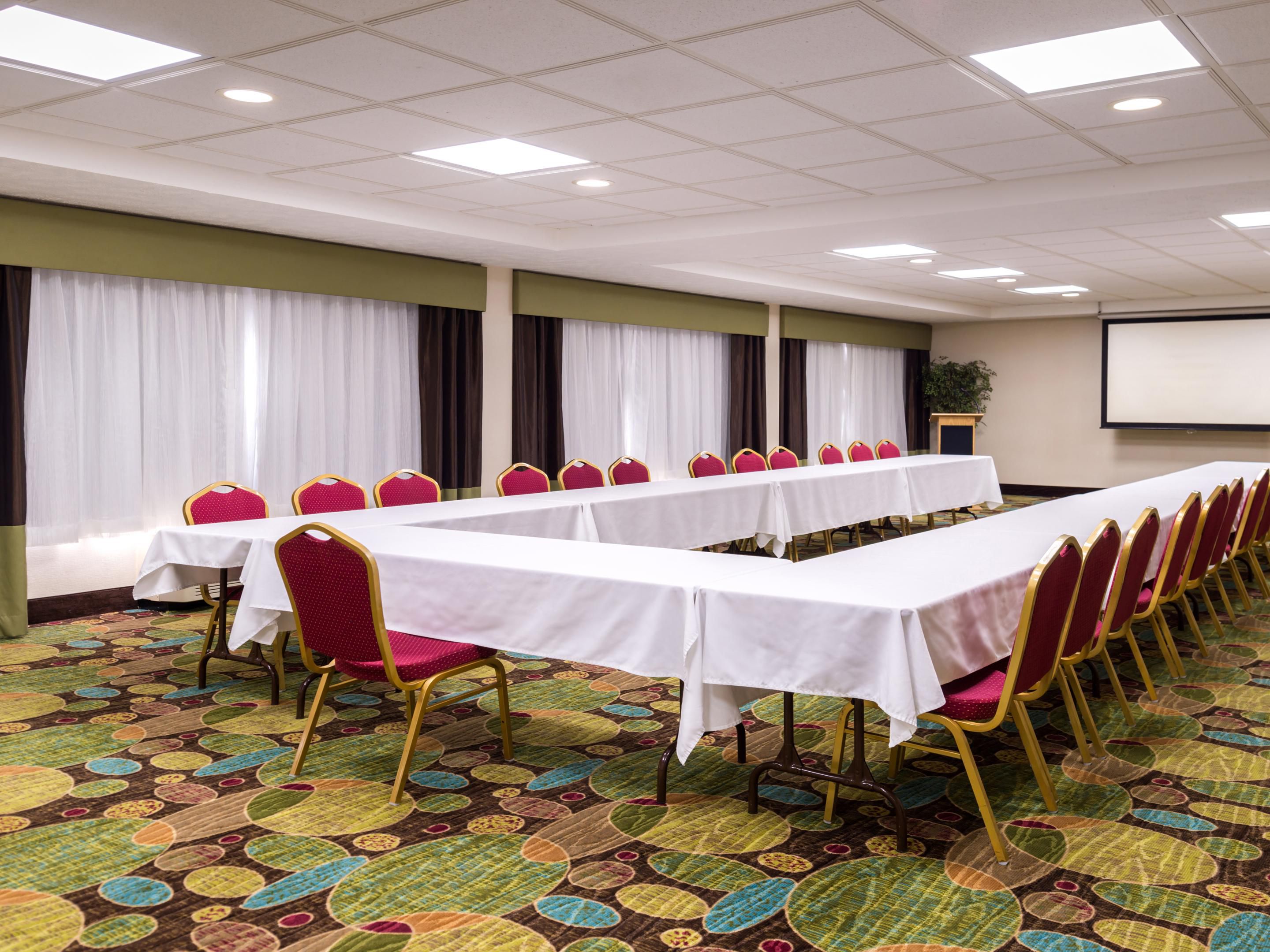 With nearly 2,400 square feet of meeting space we can more than accommodate your next meeting, function or event. Our largest meeting space has a capacity of up to 80. Call our sales department today to request a tour of our facilities or to book an event.