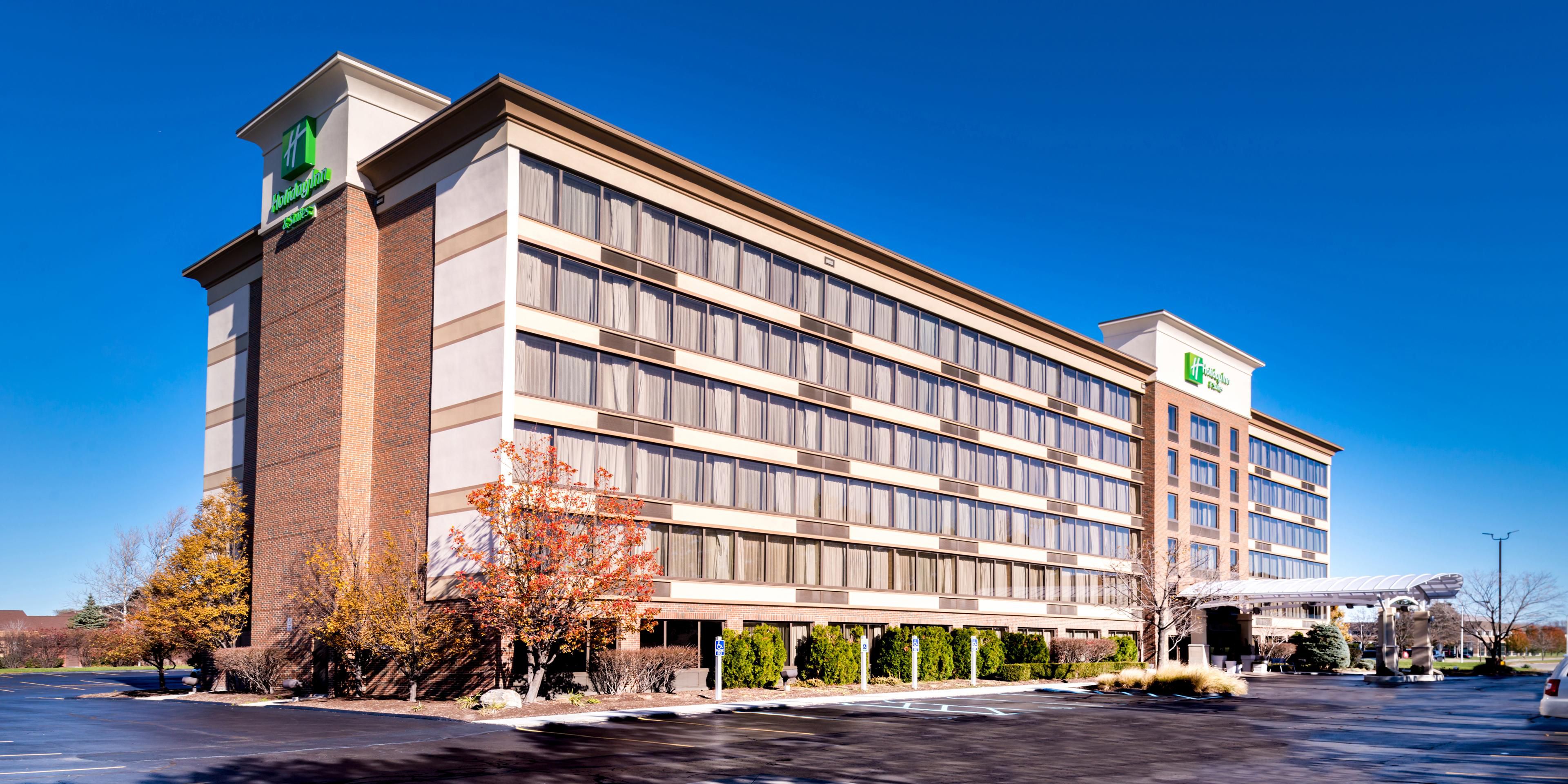 Holiday Inn & Suites Warren
