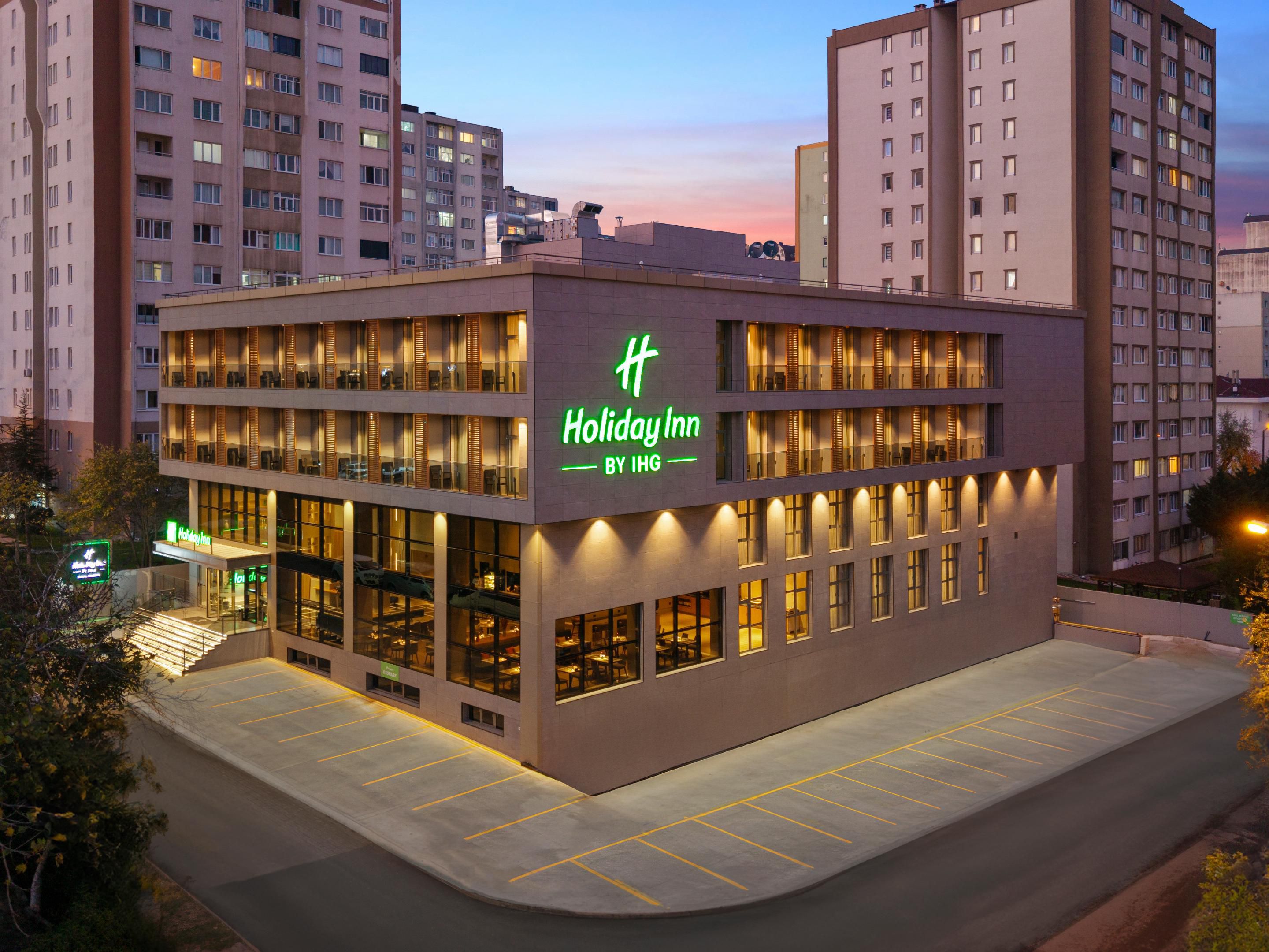 Holiday Inn Istanbul Beylikduzu - Hotel Exterior
