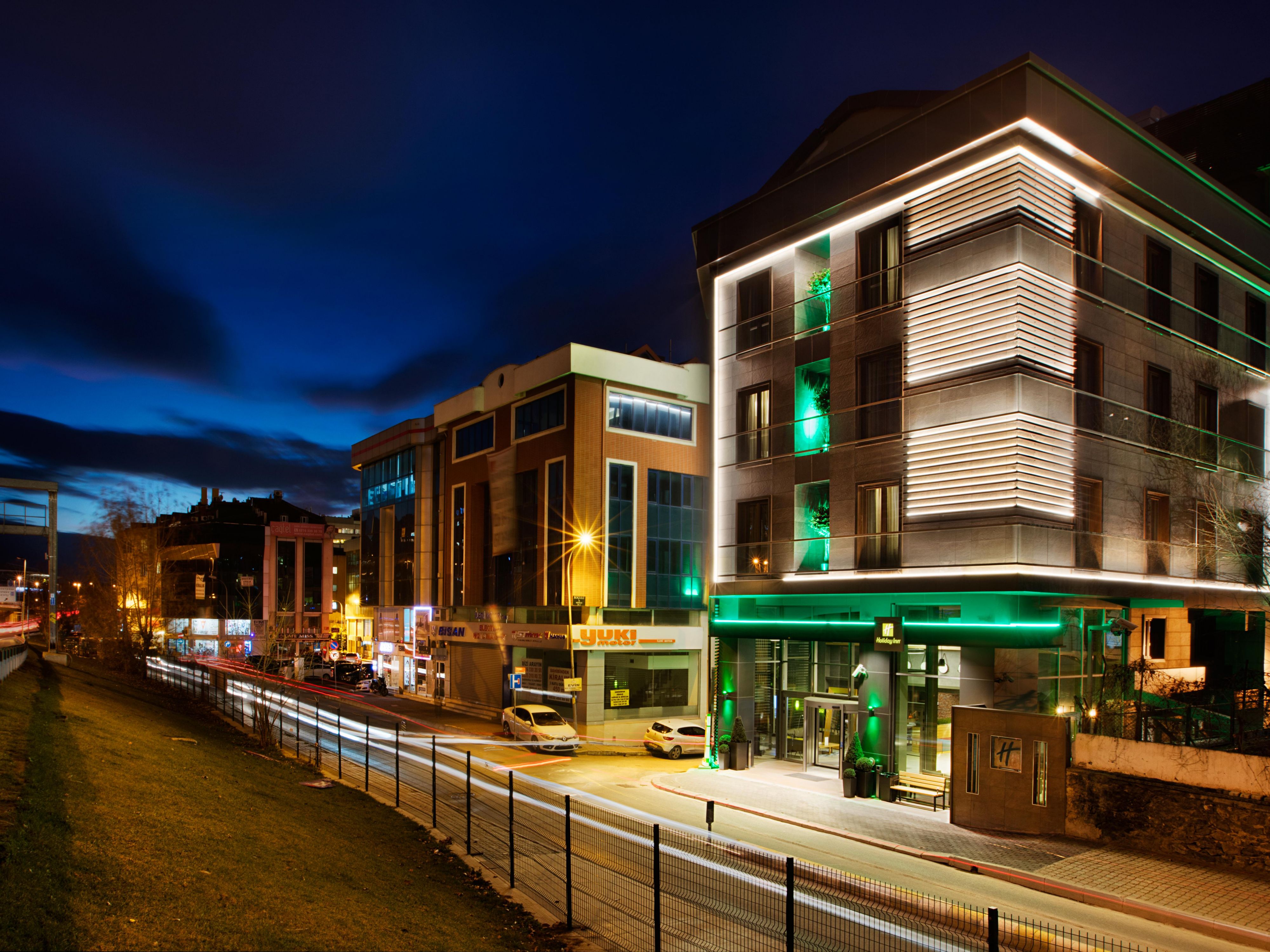 Hotel Facade Photo