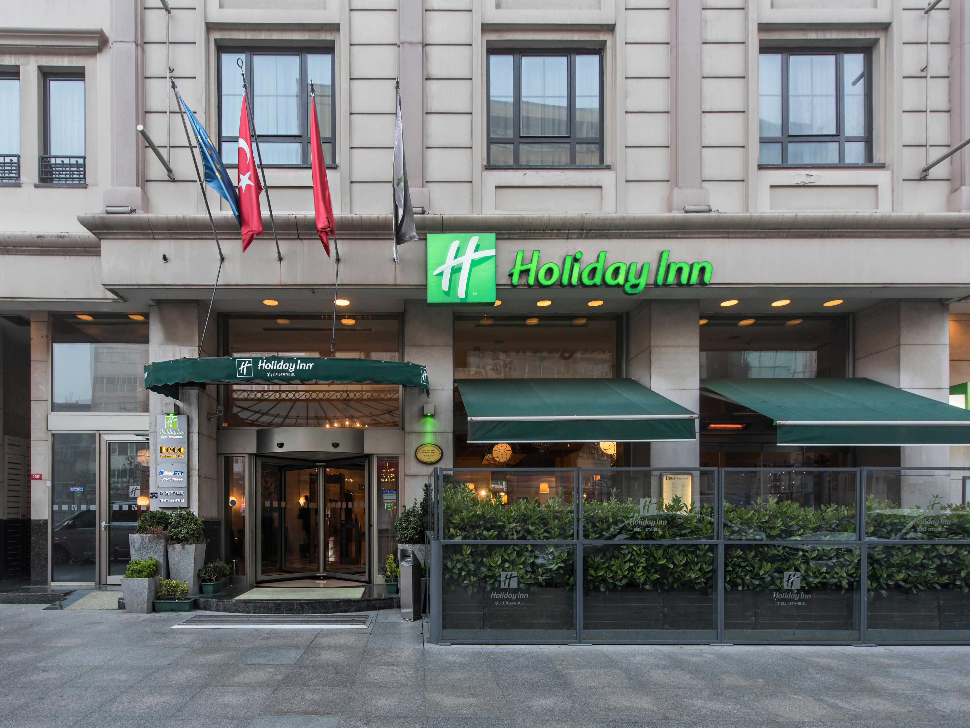 Holiday inn republic square. City Center Hotel 4 Стамбул. Holiday Inn Sisli 5*.