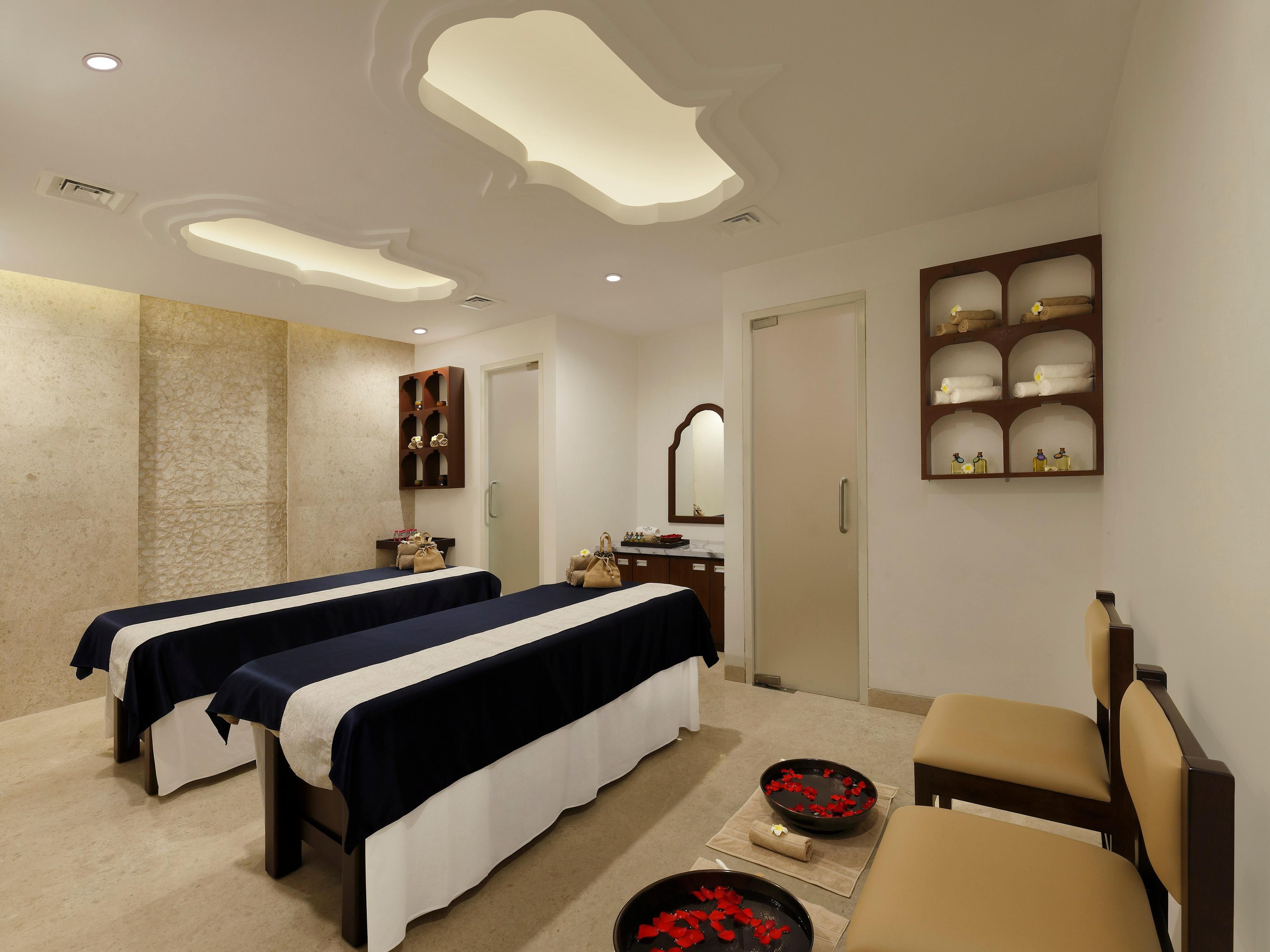 Indulge in the world of relaxation and balanced wellness. Tattva Spa is an oasis of bespoke beauty & wellness therapies offered in the cozy environs of the plush, new, four spa therapy suites with attached steam and shower facilities.