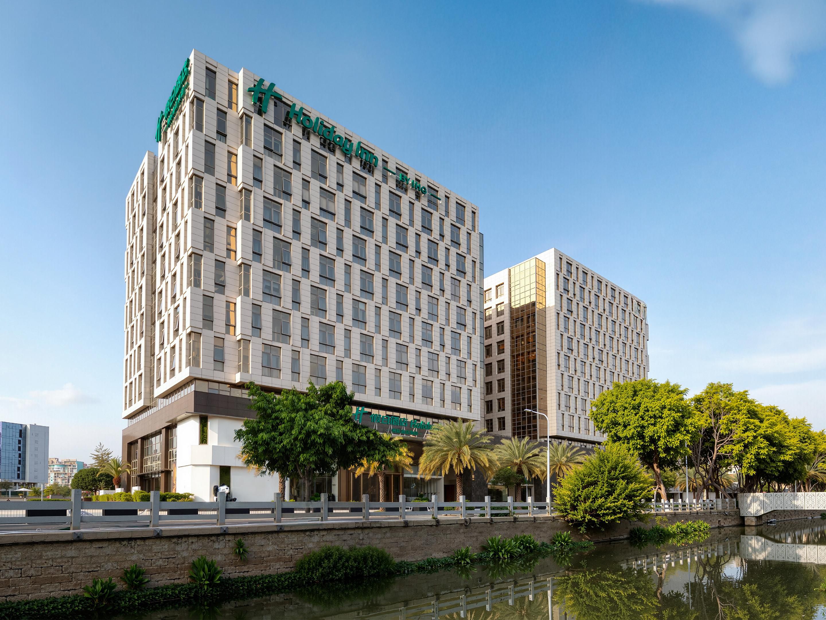 الجهة الخارجية للفندق