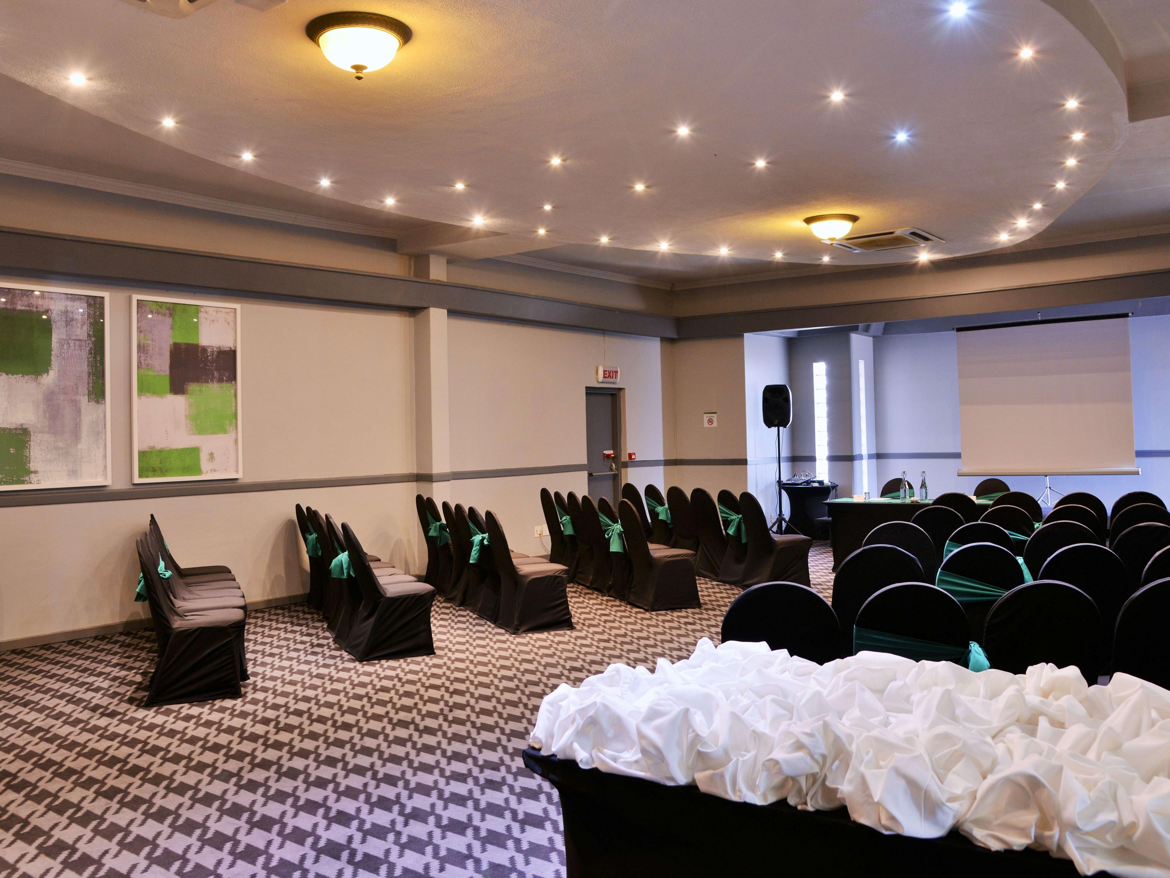 With nine state of the-art conferencing, we can host any event with laser sharp attention to detail. Let us make your next event extraordinary. 