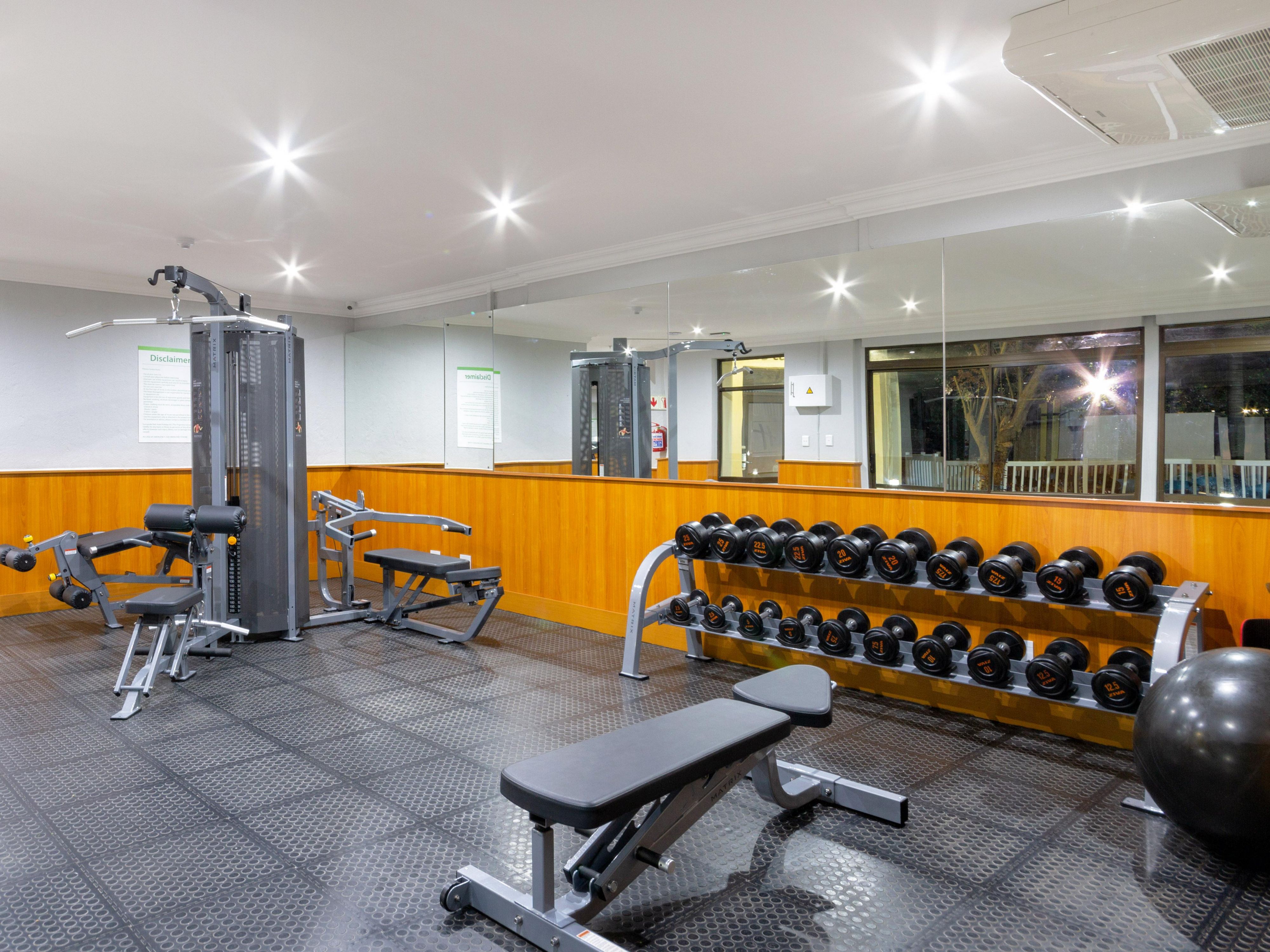 It's never been easier to stay active. 
Healthy is the new happy, and you can achieve just that at our onsite Fitness Centre. Enjoy the view of our beautiful gardens while burning some calories in our well-equipped gym.
