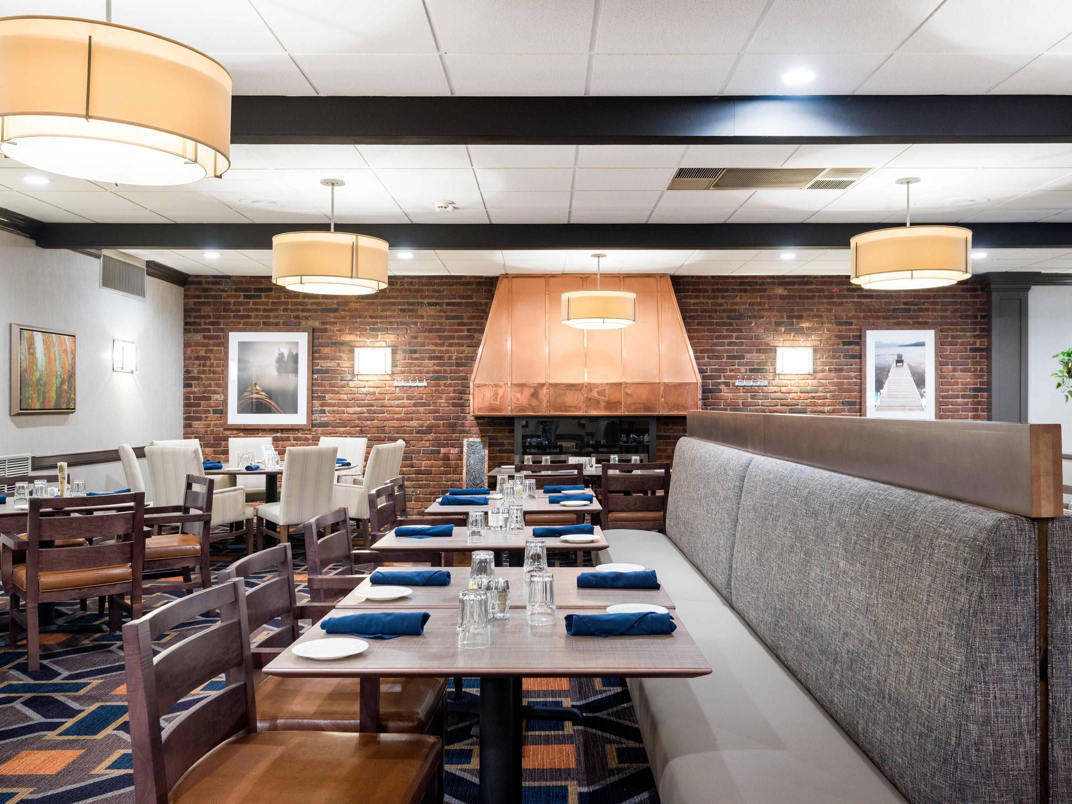 Hotel in Johnstown | Holiday Inn Johnstown-Gloversville Hotel