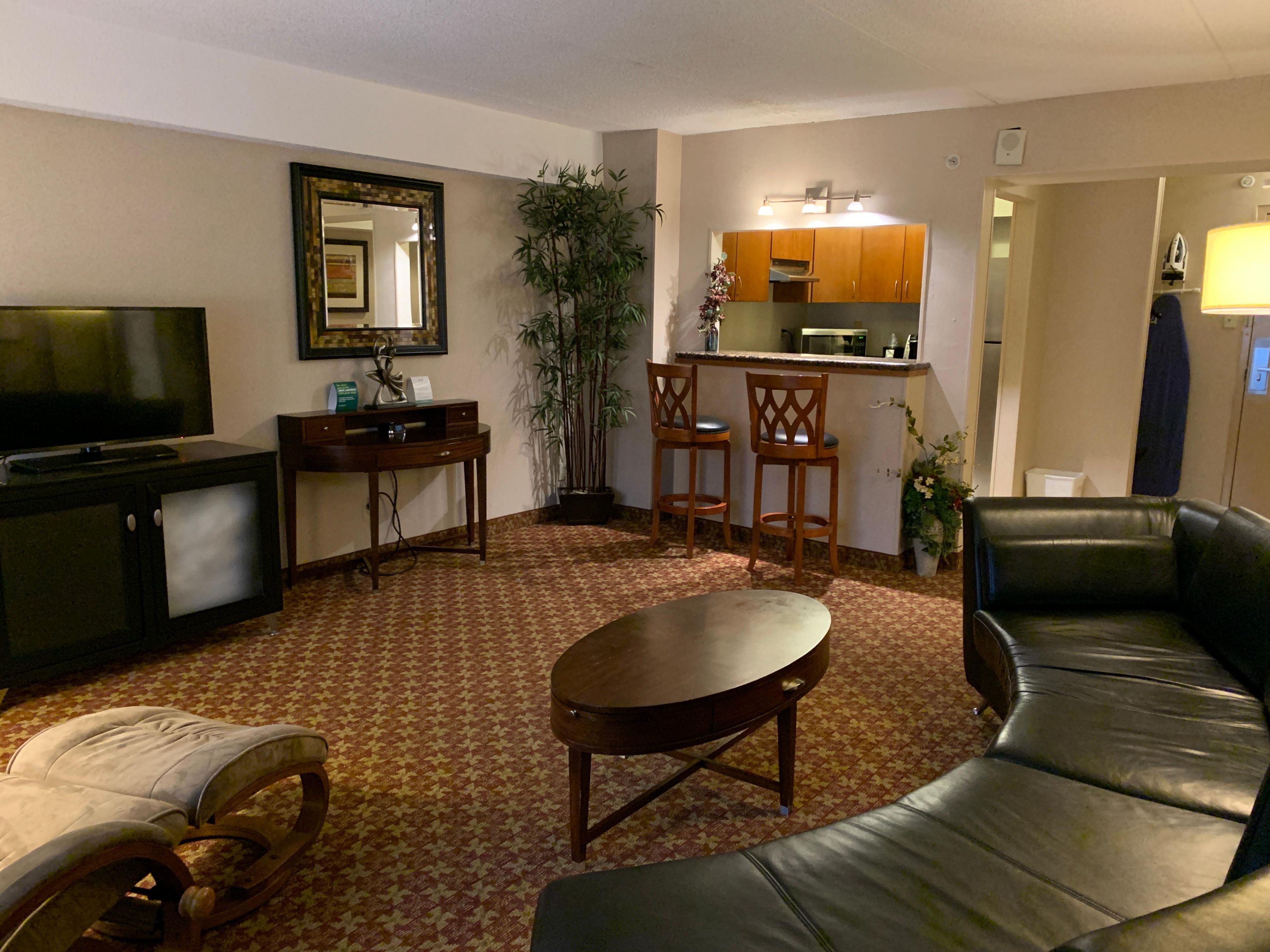 Celebrating your big day? We have several Honeymoon Suites available at the Holiday Inn Johnstown-Downtown. From getting ready with your bridal party in an expanded suite, to celebrating with your new spouse, we have the rooms you need! Call the front desk today to book!