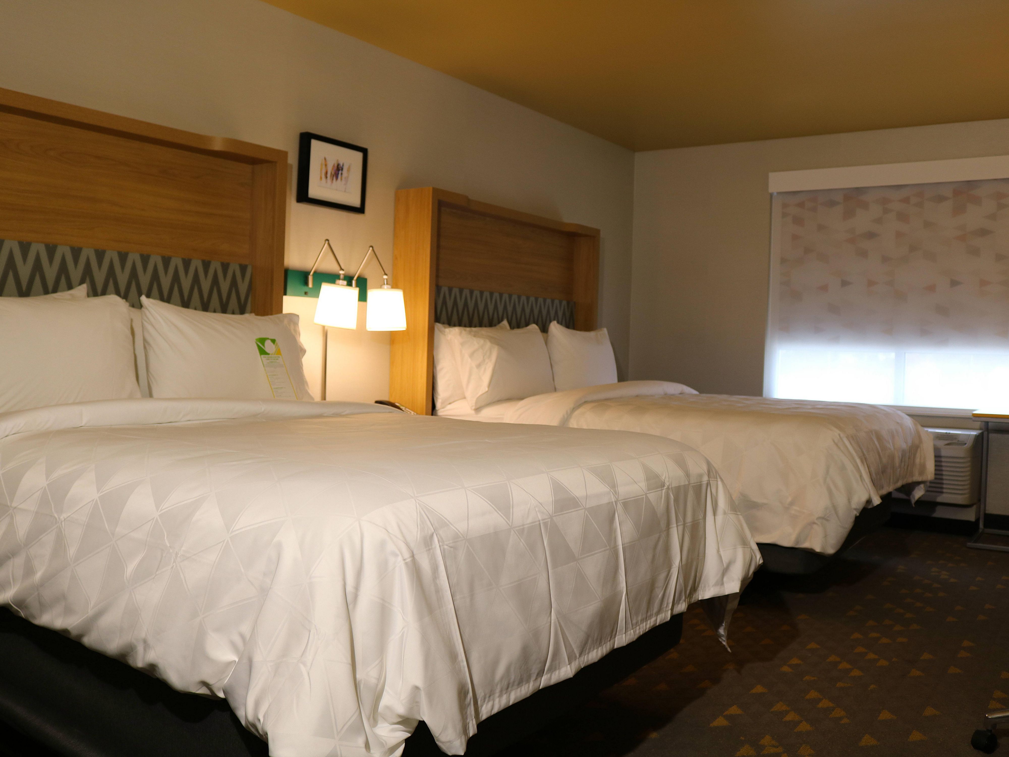 Queen Bed Guest Room