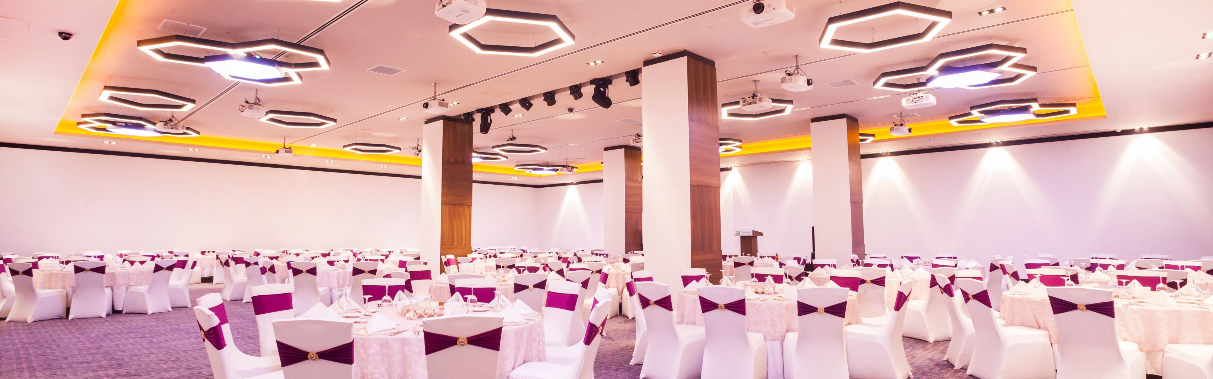 holiday inn kayseri duvenonu otel grup odalari ve toplanti salonlari mevcuttur