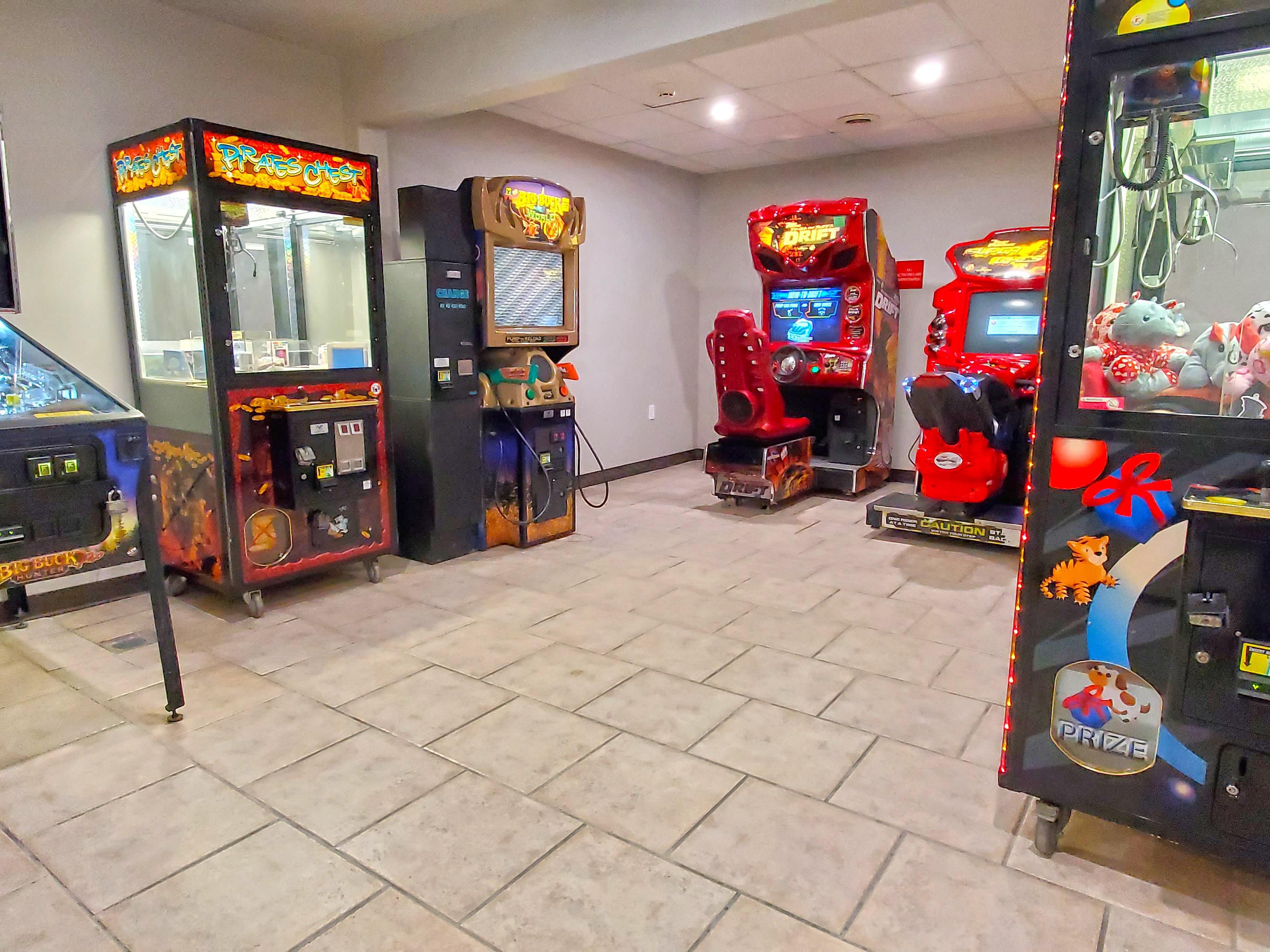 Bring your kids to enjoy family fun at the Holiday Inn Kearney! We have an arcade filled with games to choose from. Along with The Captain's Lagoon Water Park. Hours of fun and you never have to leave the hotel! Don't forget we also have a restaurant on the property. Please book your stay today online or call the hotel direct at 308-237-5971.