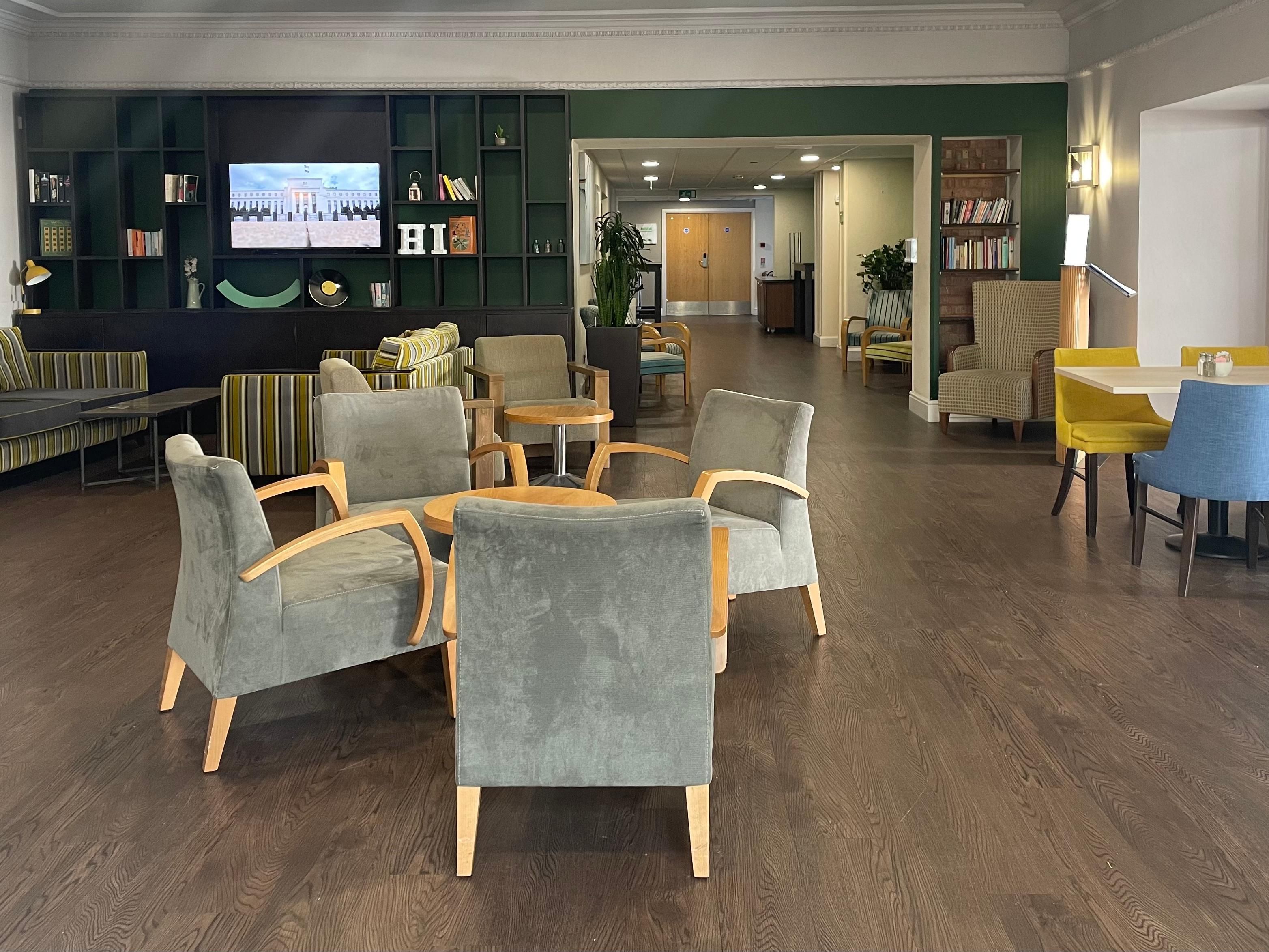 Hotel Feature