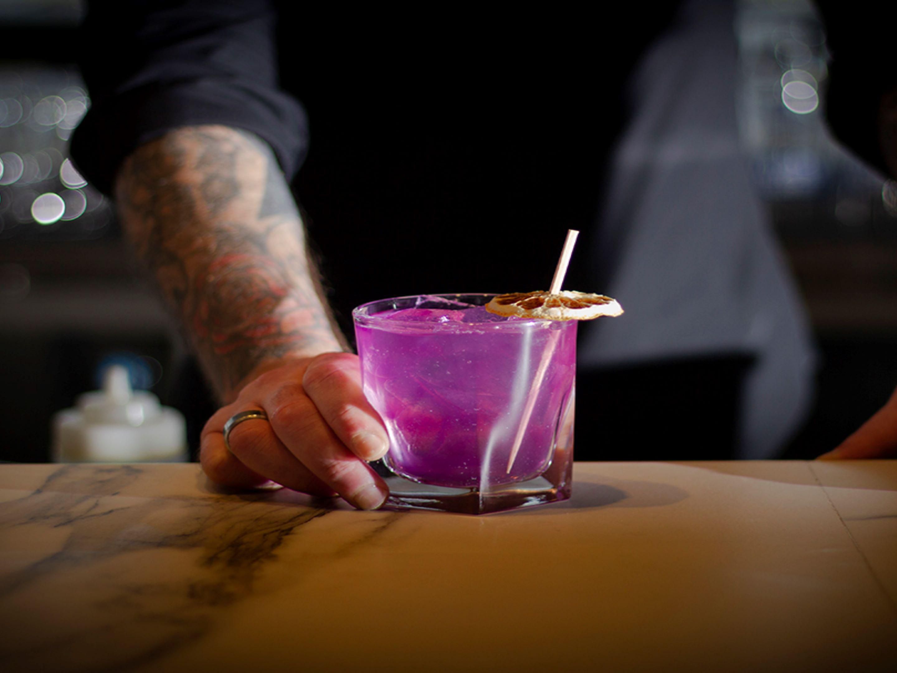 Kick back and unwind during Happy Hour, Tuesday to Saturday from 4 PM to 6 PM!

Delicious appetizers under $10.

Refreshing Bar Rail Drinks for just $5.

Smooth House Wine at $7.

Local Draft Beers only $6