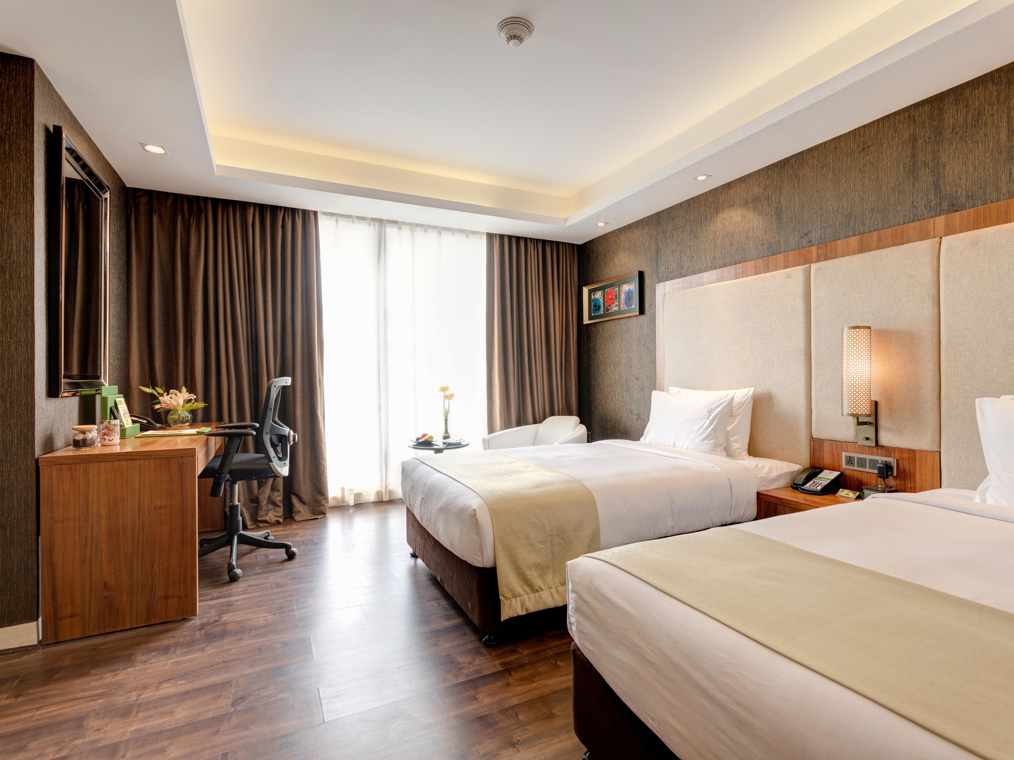 Holiday Inn Kolkata 5002704283 4x3