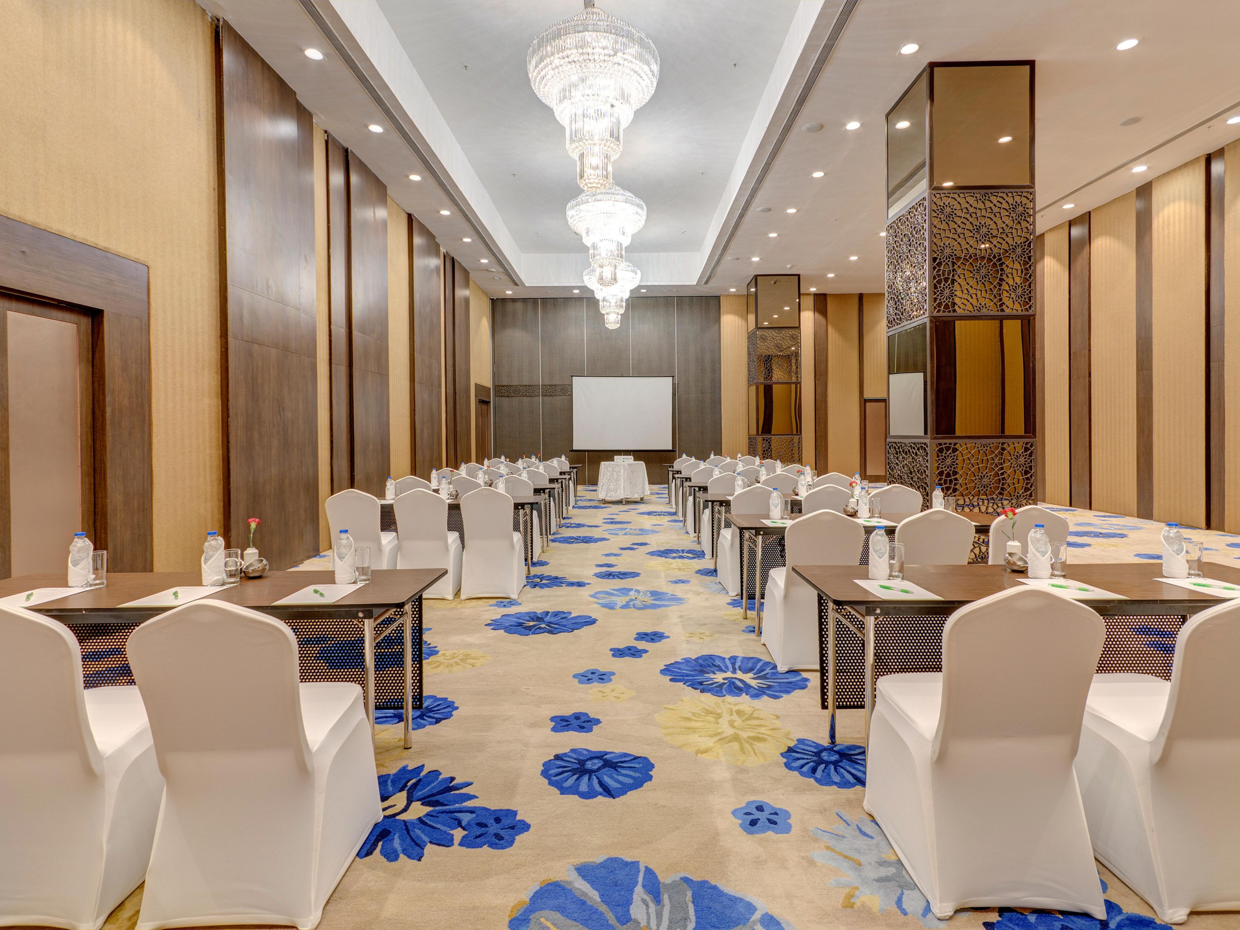 The hotel has a versatile meeting space that can do conferences and meetings from 15 to 600 participants.