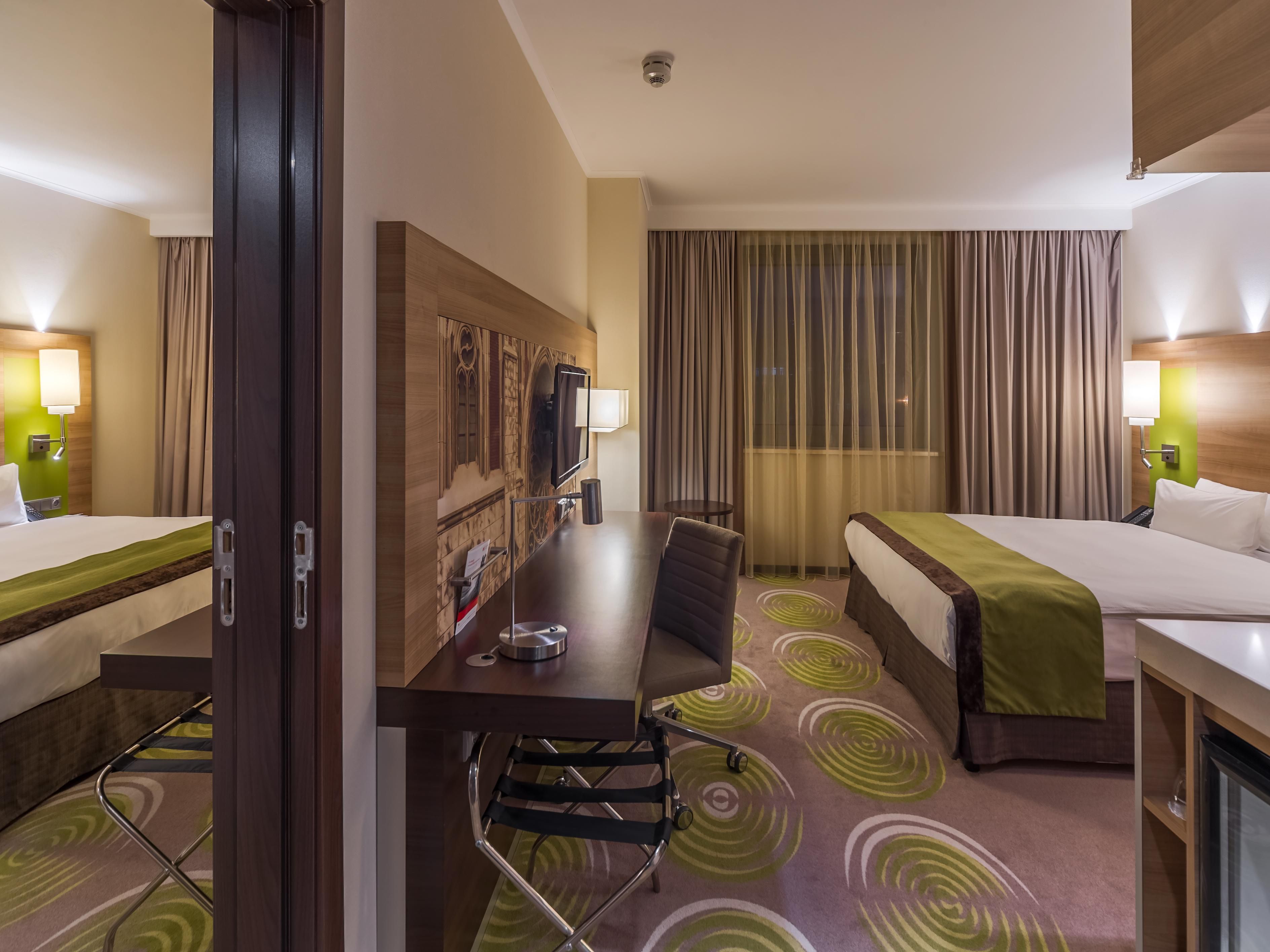 Traveling with a family? Especially for this occasion we have a Family room: two adjoining rooms with one double and two single beds for a comfortable accommodation, and a coffee machine in the room will make your stay even more enjoyable. Book on the website or contact us.