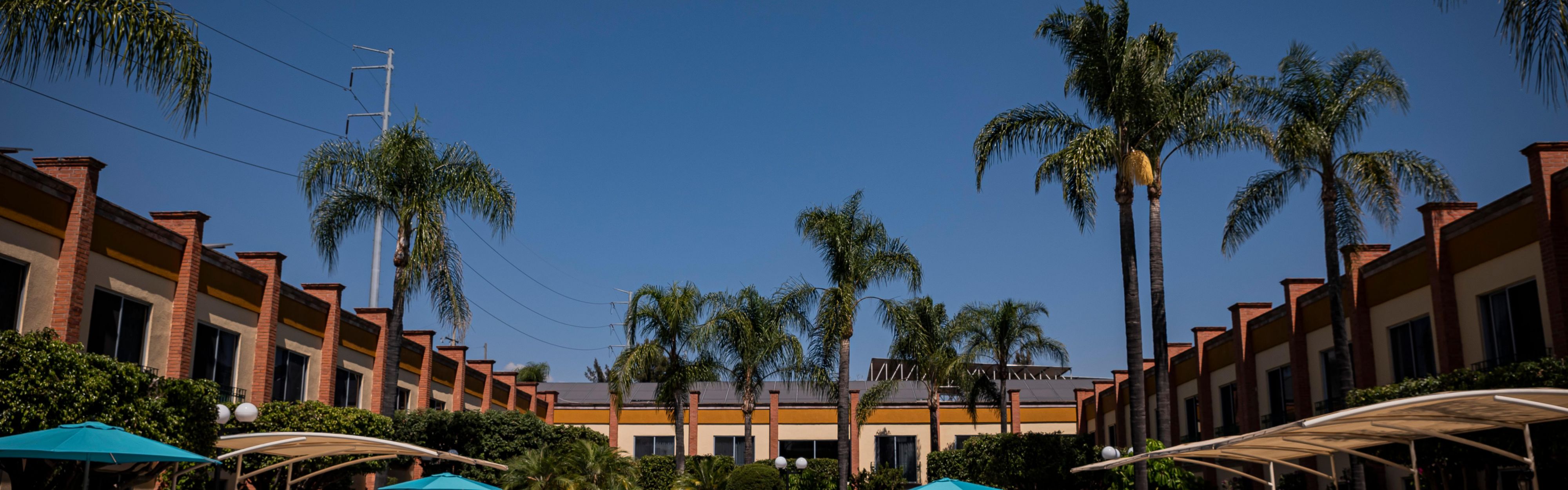 Holiday Inn La Piedad gratuito y mucho más