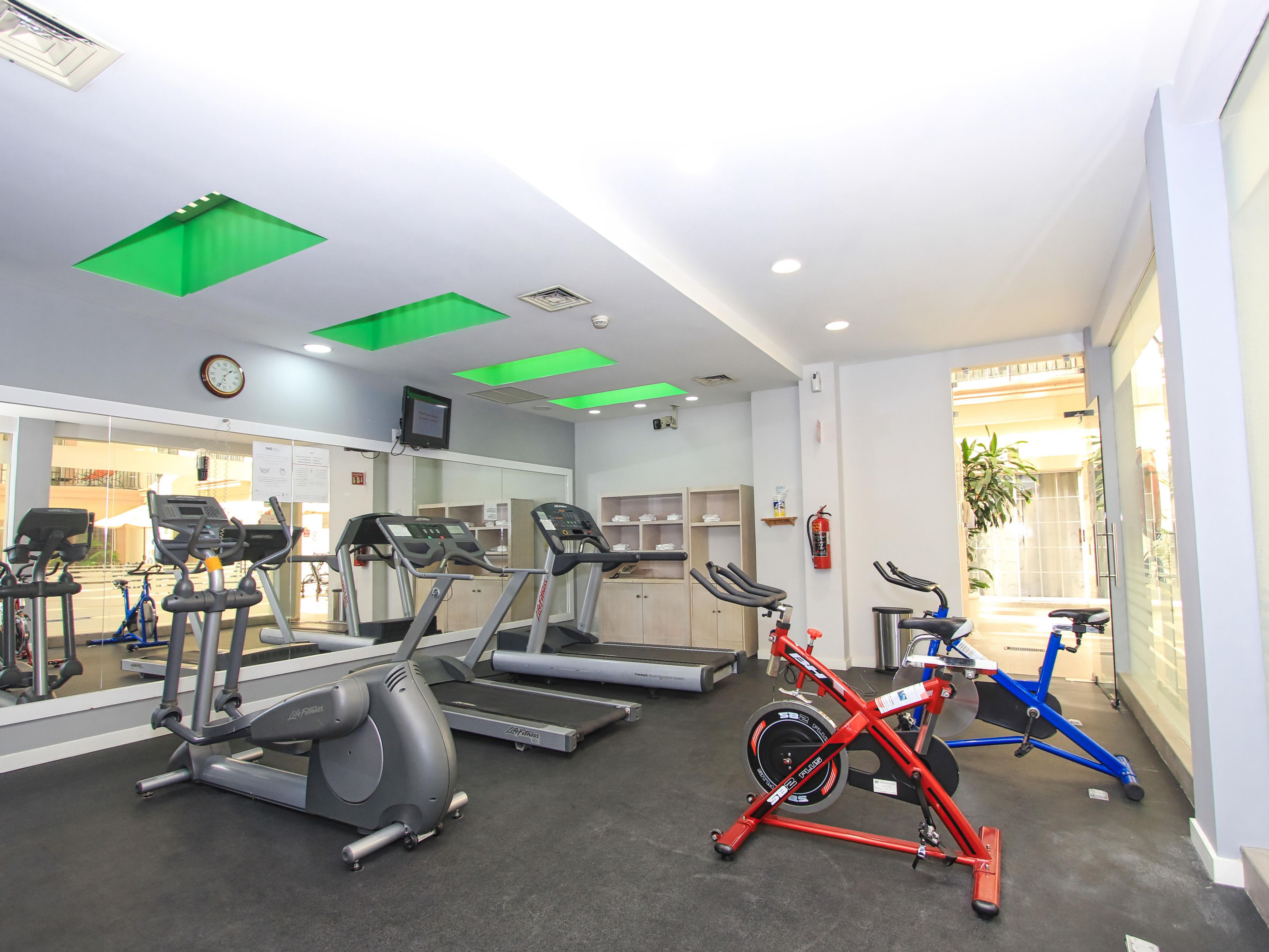 After your activities, continue with your routine in the hotel's Gym at your disposal.